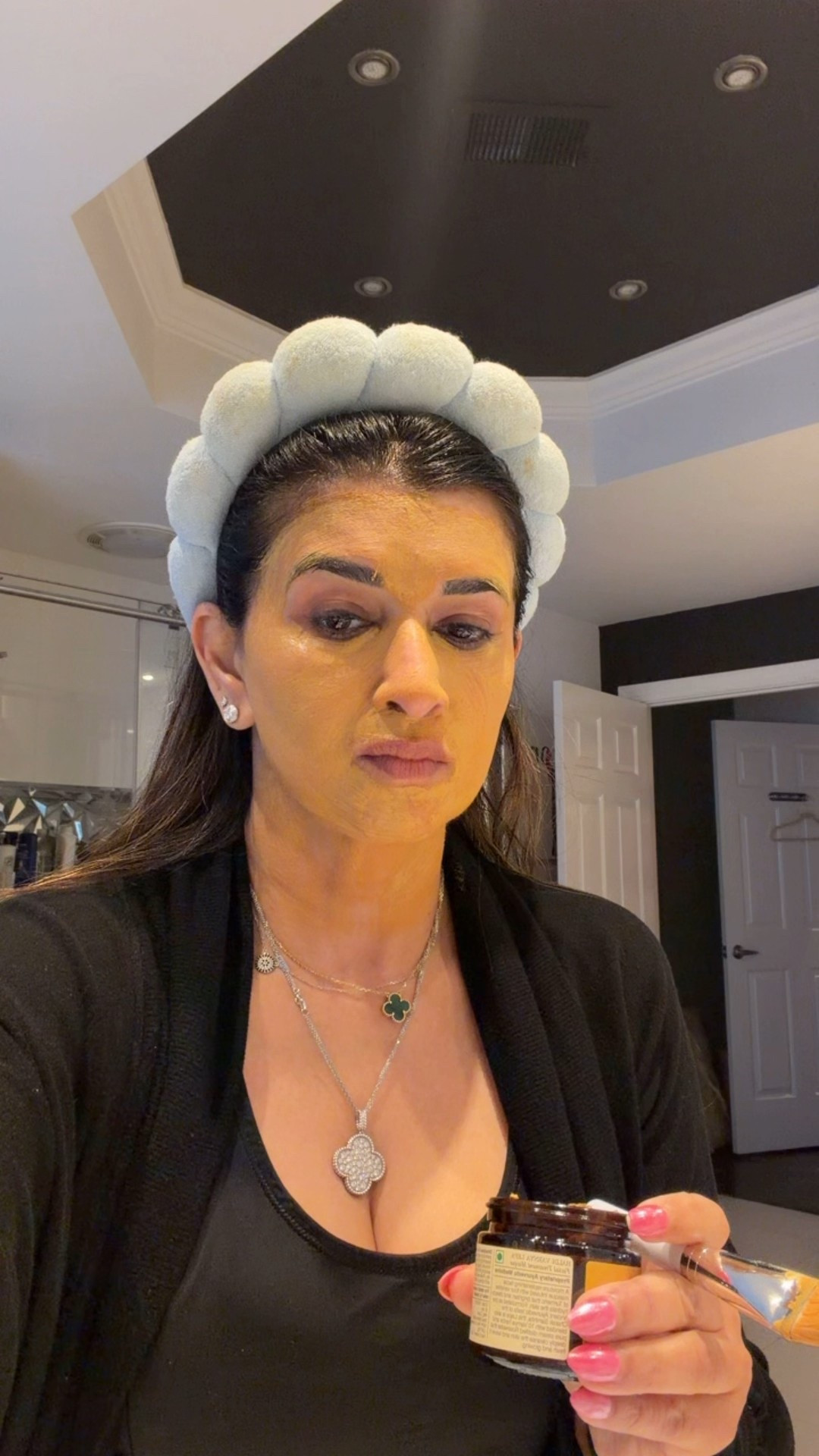 Turmeric mark to brighten the winter skin 

#LTKBeauty #LTKOver40 #LTKmorningroutine