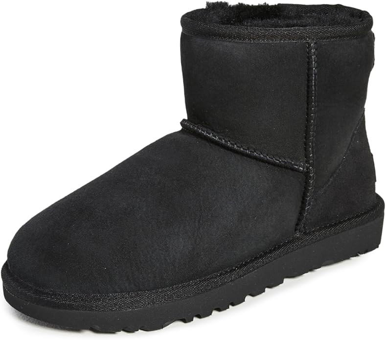 UGG Women's Classic Mini II Winter Boot | Amazon (US)