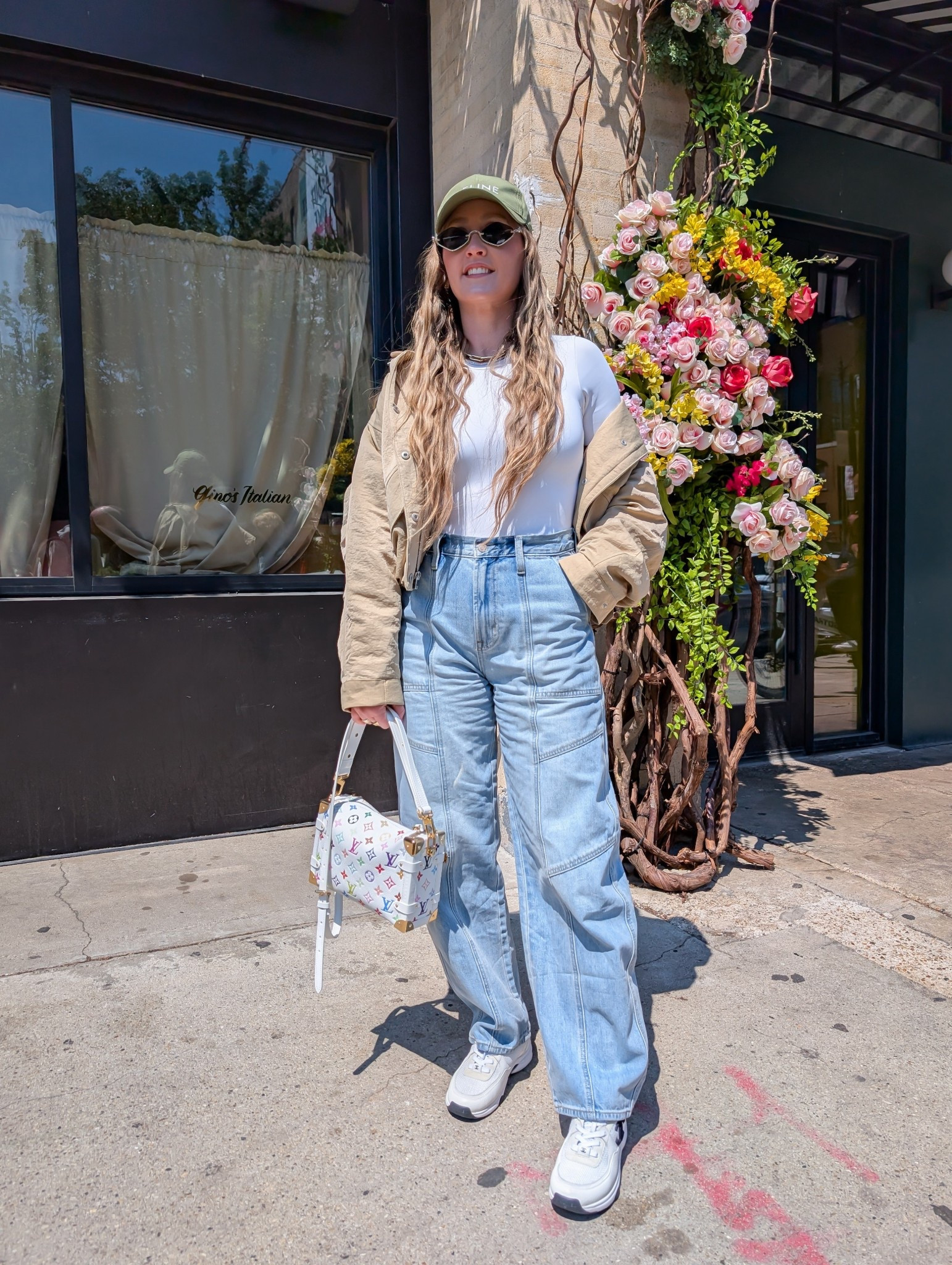 Spring ootd 
#springootd
#springoutfit
#barreljeans
#spring

#LTKStyleTip #LTKSeasonal #LTKSaleAlert