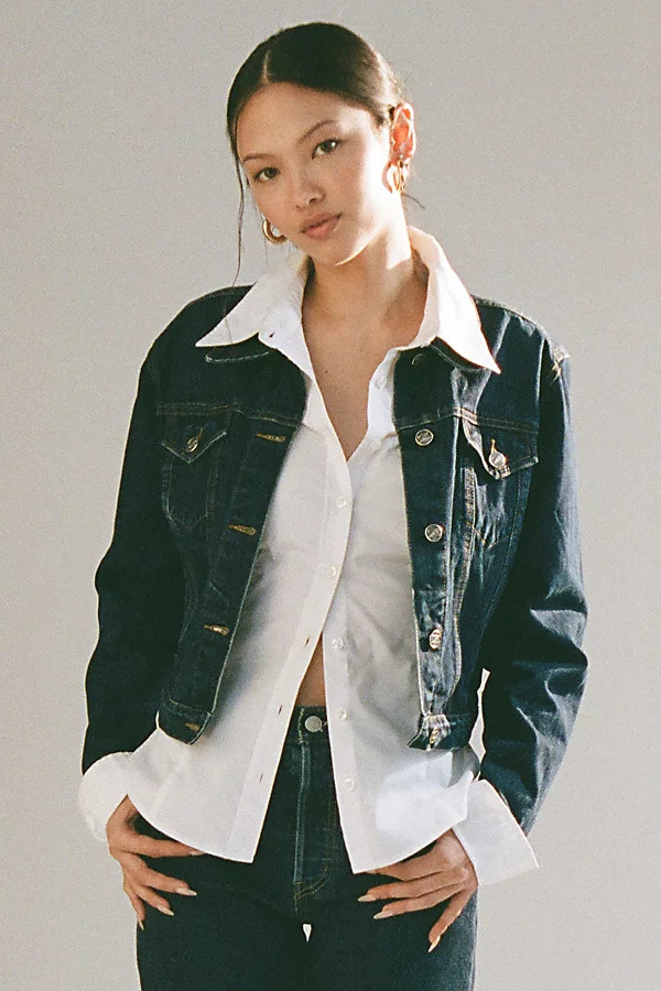 Vintage & ReMADE by UO Vintage By UO Y2K Fitted Denim Jacket in Blue, Women's at Urban Outfitters | Urban Outfitters (US and RoW)
