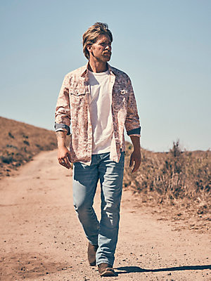 Men's Wrangler Retro® Slim Fit Bootcut Jean in Flintlock | Wrangler