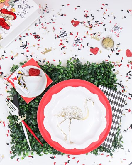 Disney Villains Place Settings - THE QUEEN OF HEARTS ♥️👑

#disney #disneyvillains #disneyparty #partyideas #tablesetting

#LTKparties #LTKfamily #LTKkids