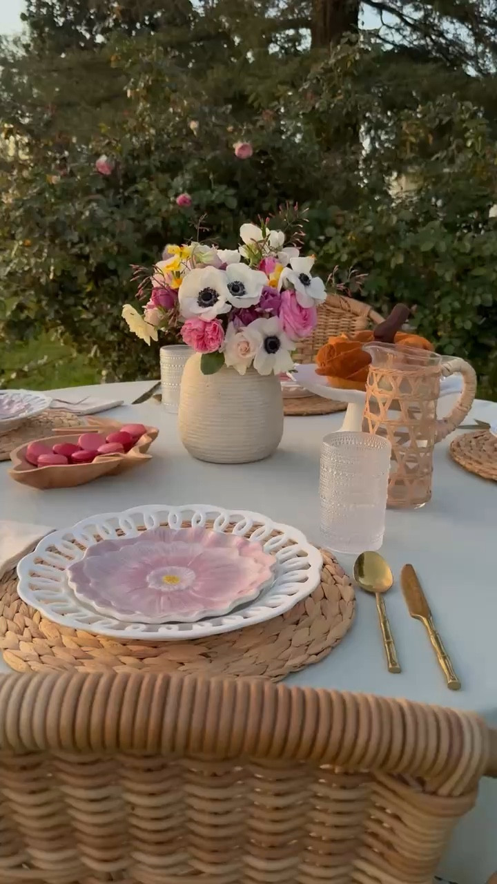 @Wayfair has everything you need to create a beautiful spring tablescape that is ideal for Easter! #ad #WayfairPartner, #wishyouwerehere, #outdoor, #Wayfair, @wayfair 