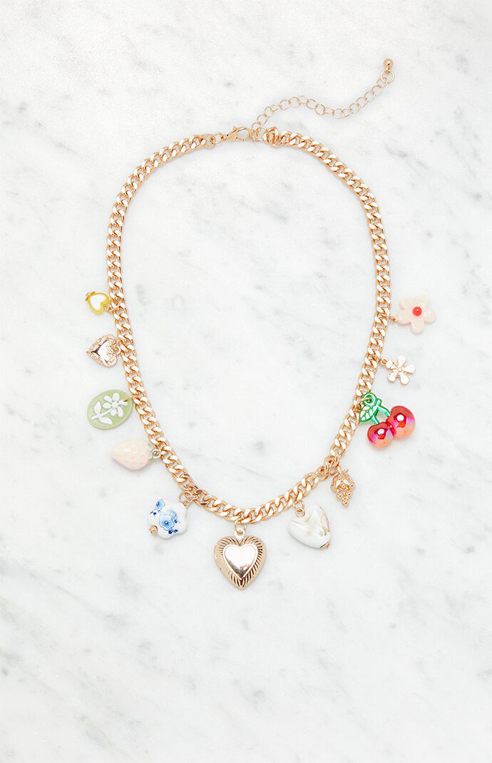 Heart Charm Necklace in Gold | PacSun