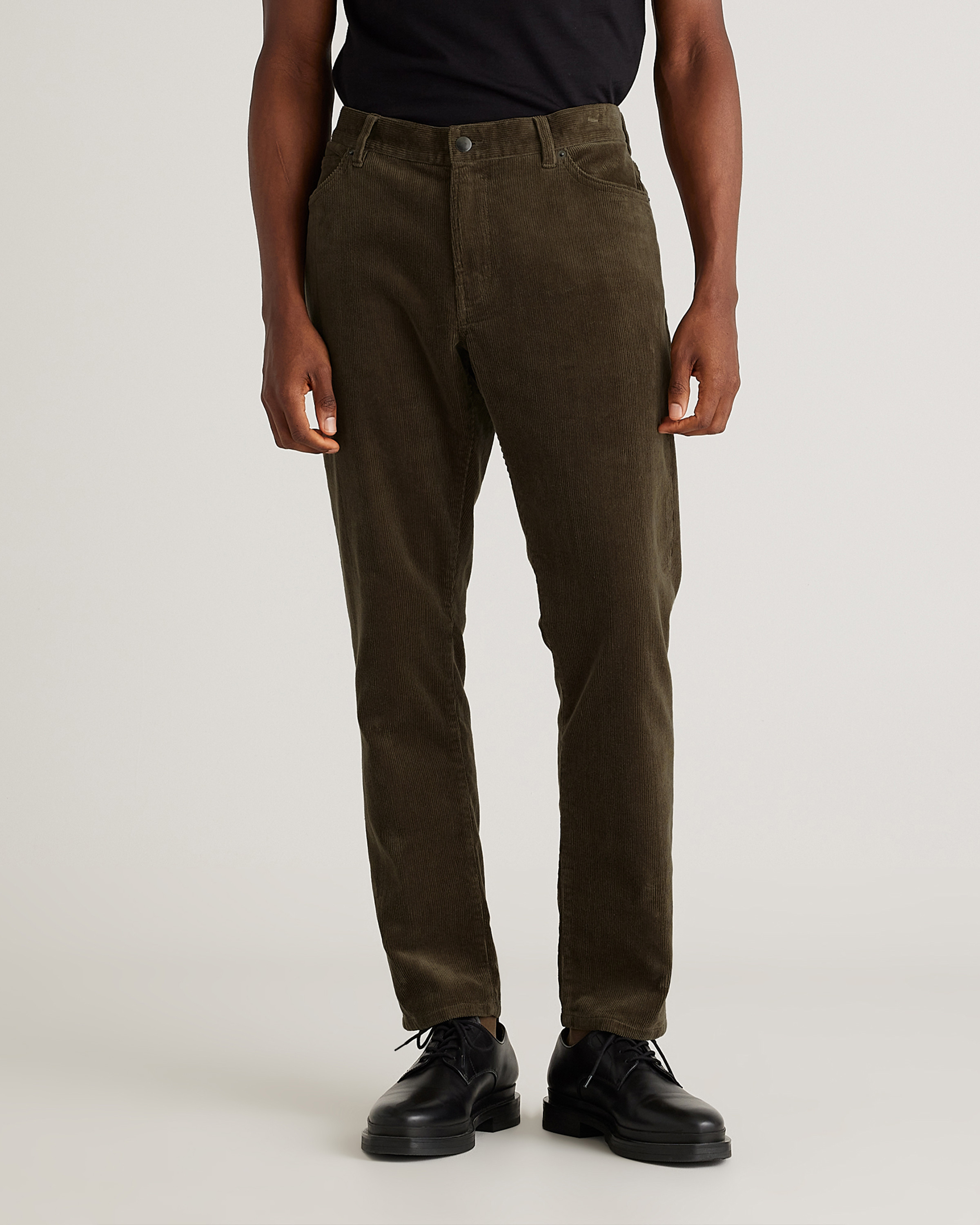 Quince | Men's Organic Stretch Corduroy 5-Pocket Pants in Black, Size 36X30, Organic Cotton | Quince