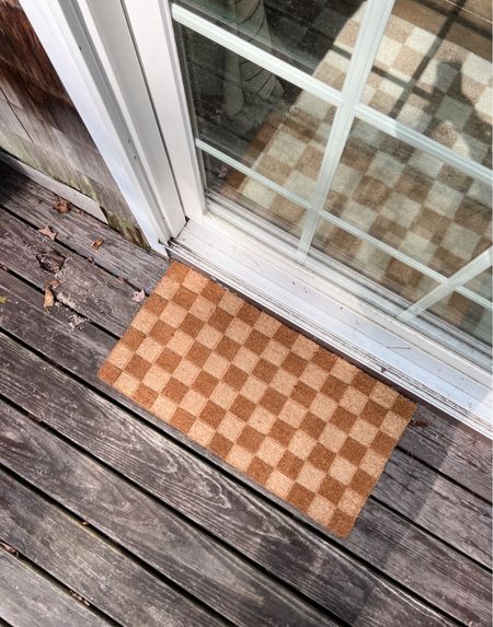 This darling little checkered door mat is my favorite recent @amazonhome find! 

#LTKhome #LTKfindsunder50