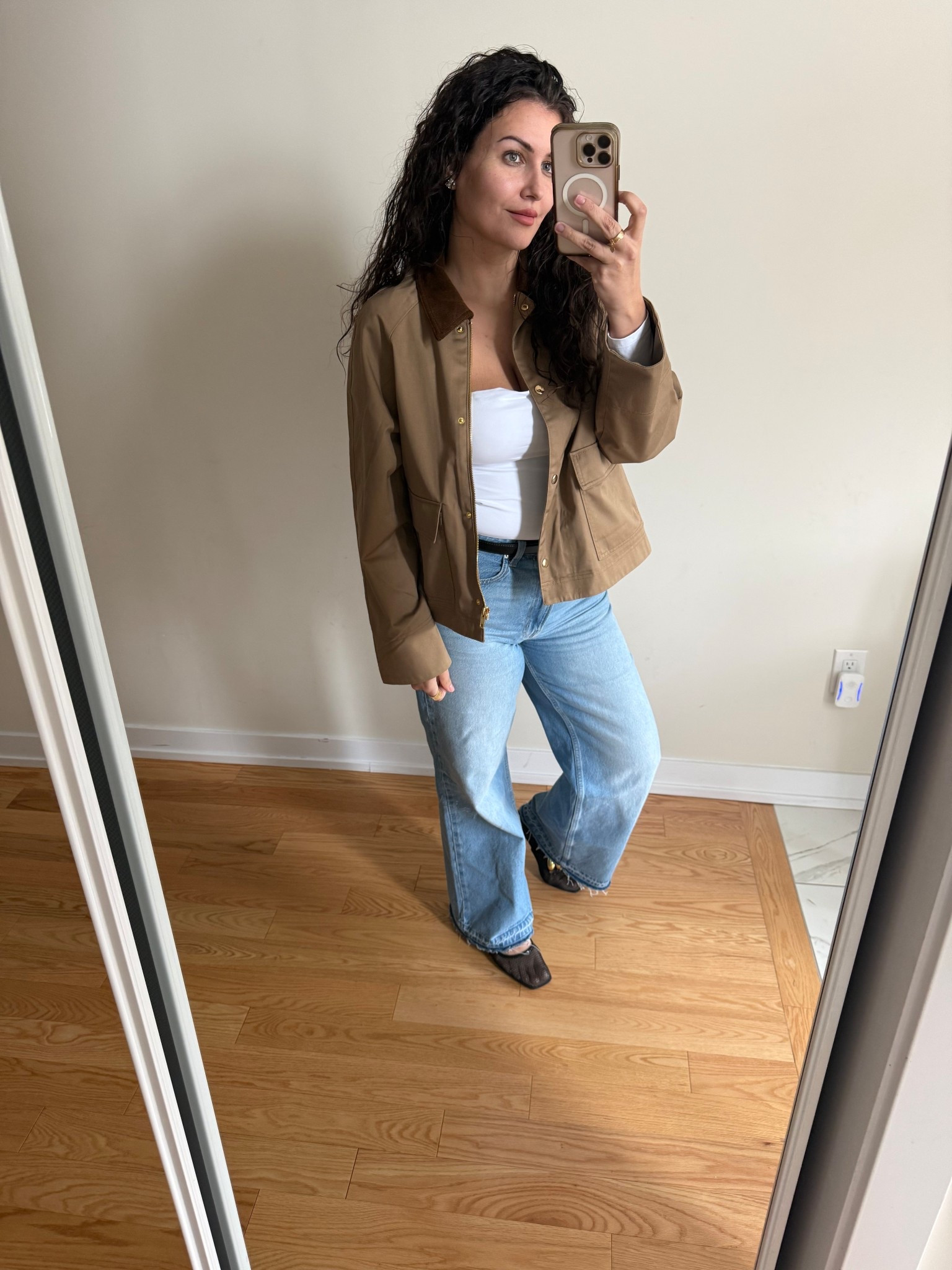 Todays OOTD for this busy mommy heading out on this spring like day before the rain storm comes thru ! 

#LTKstyletip #LTKmidsize #LTKjeans