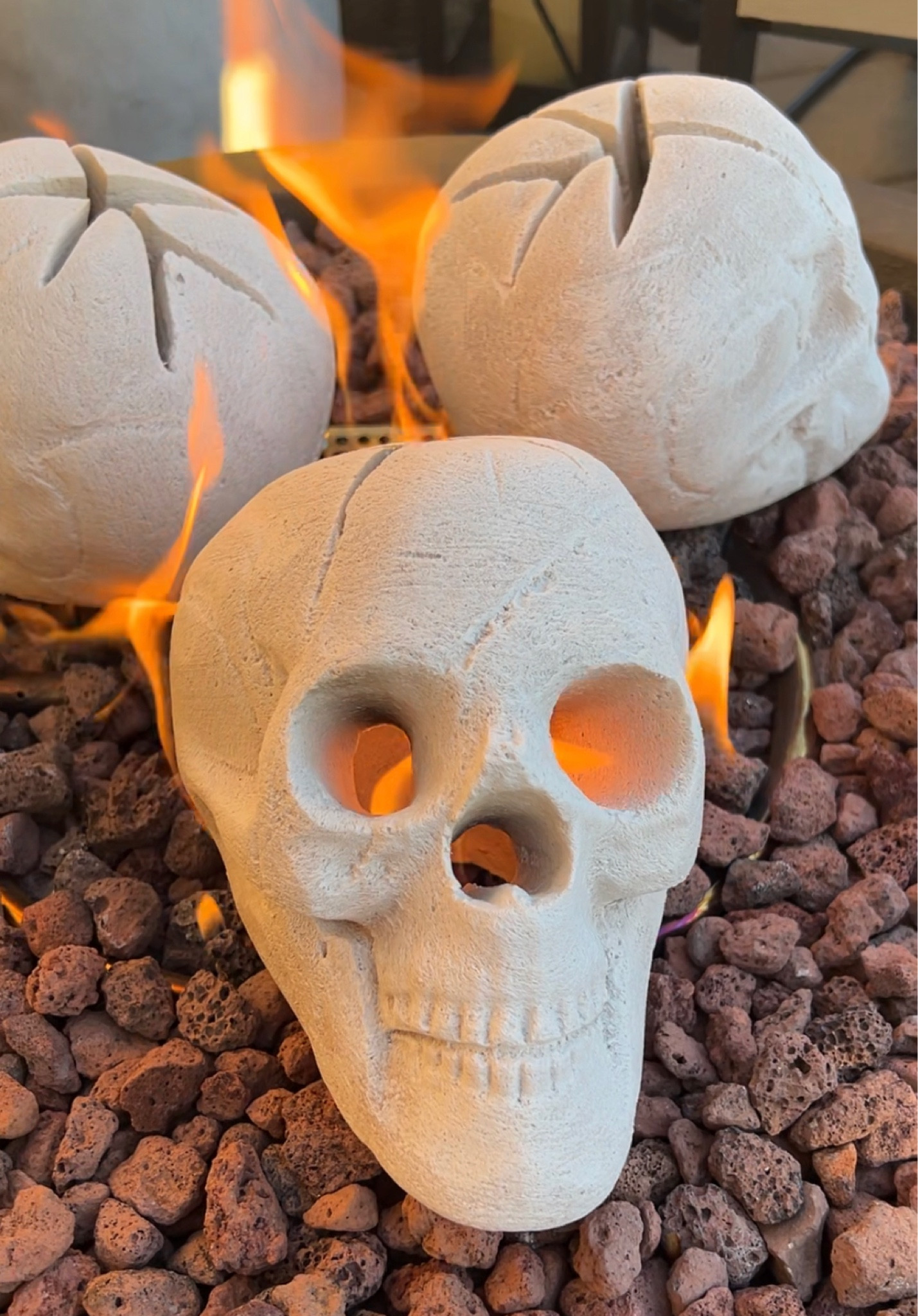 The coolest way to elevate your outdoor Halloween decor!

#LTKSeasonal #LTKHalloween #LTKhome