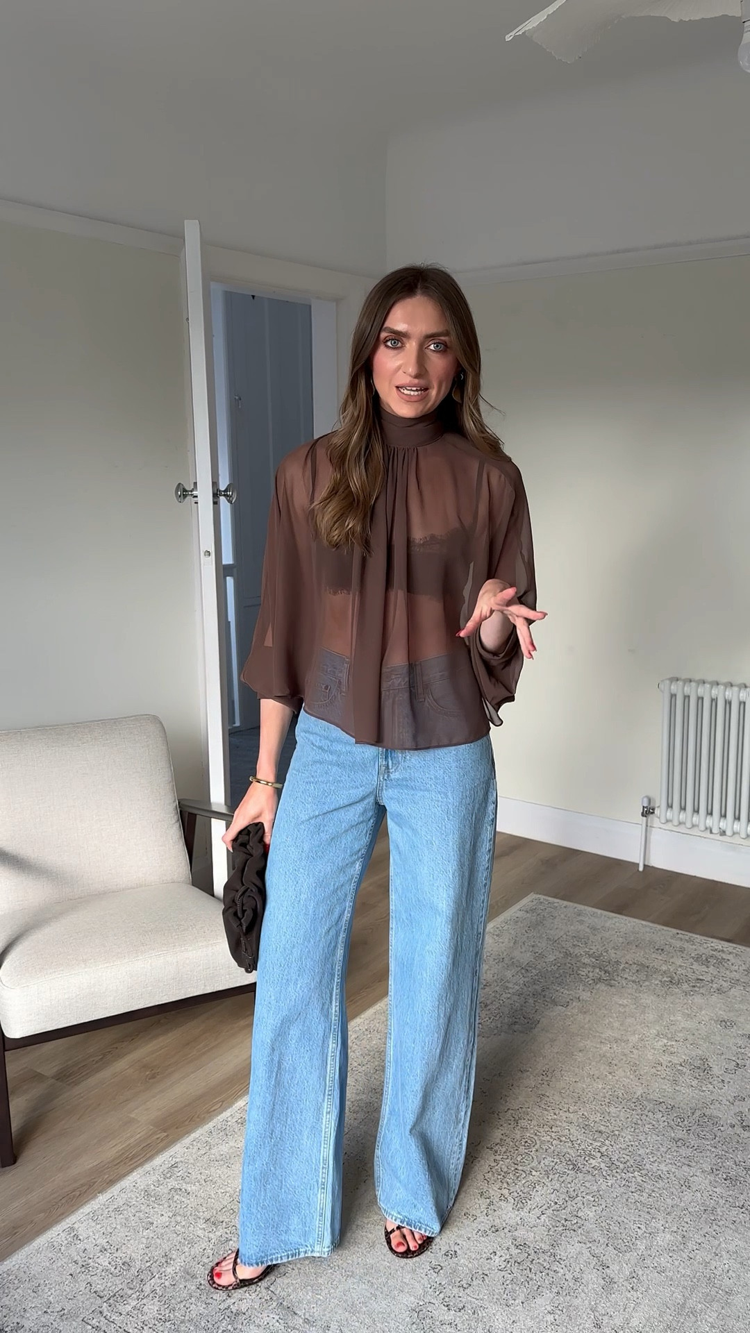 Chatting through the outfit 
Styling brown for date night 
Xs in the hm blouse 
25 long in the Abercrombie wide leg jeans
I’m 5ft 6 
Cos brown suede bag
Topshop leopard heels 


#LTKspring #LTKuk #LTKstyletip