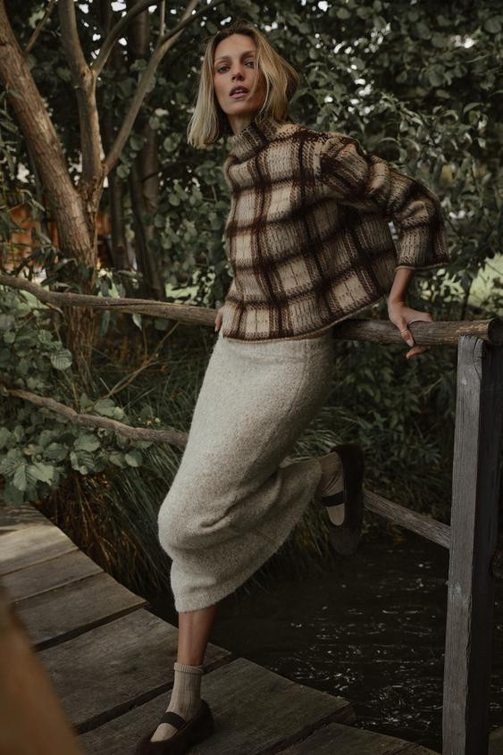 PLAID BRUSHED EFFECT KNIT SWEATER | Zara US