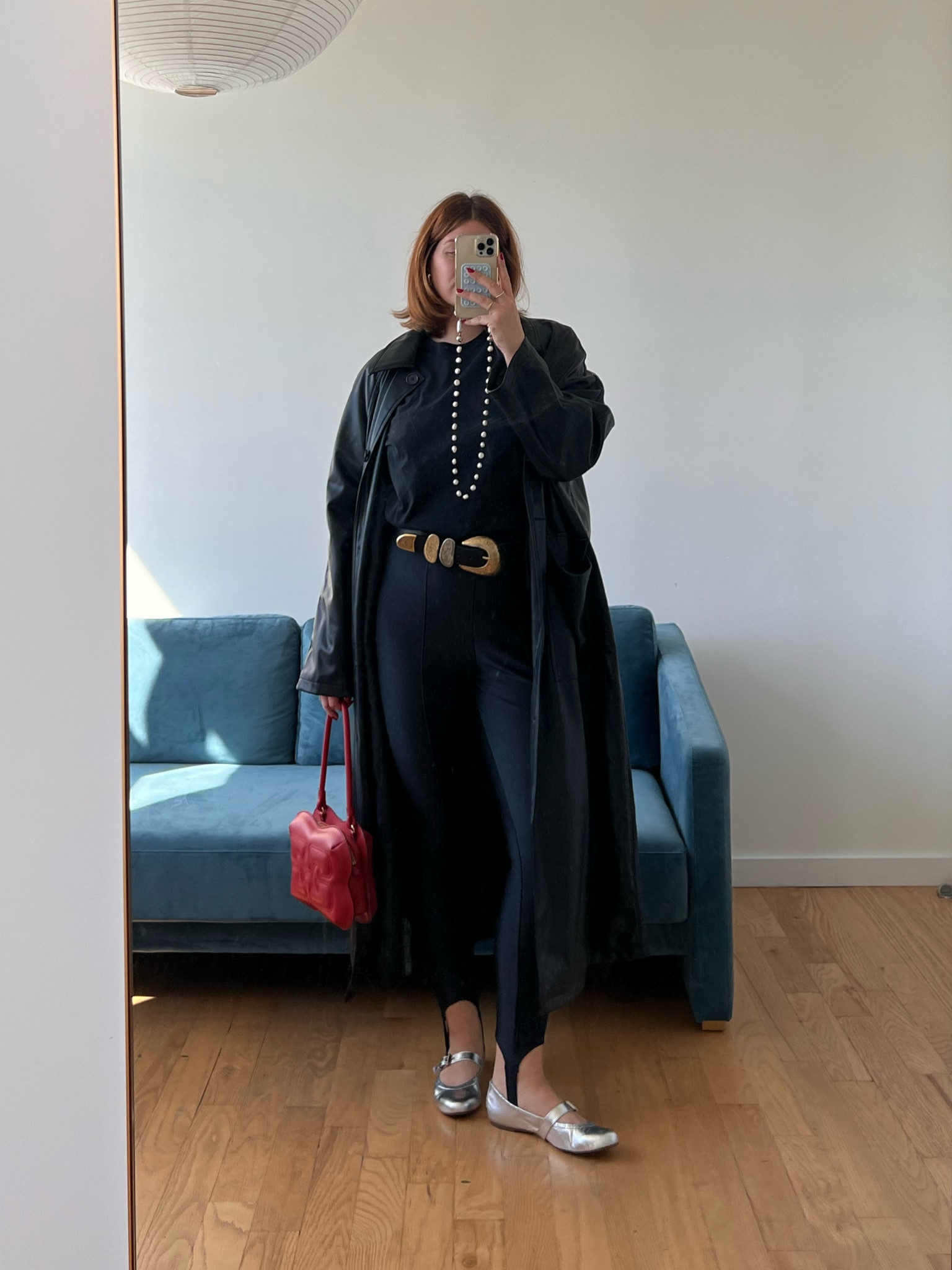 Leggings - 4 
Too - 4 
Bag (ganni) 