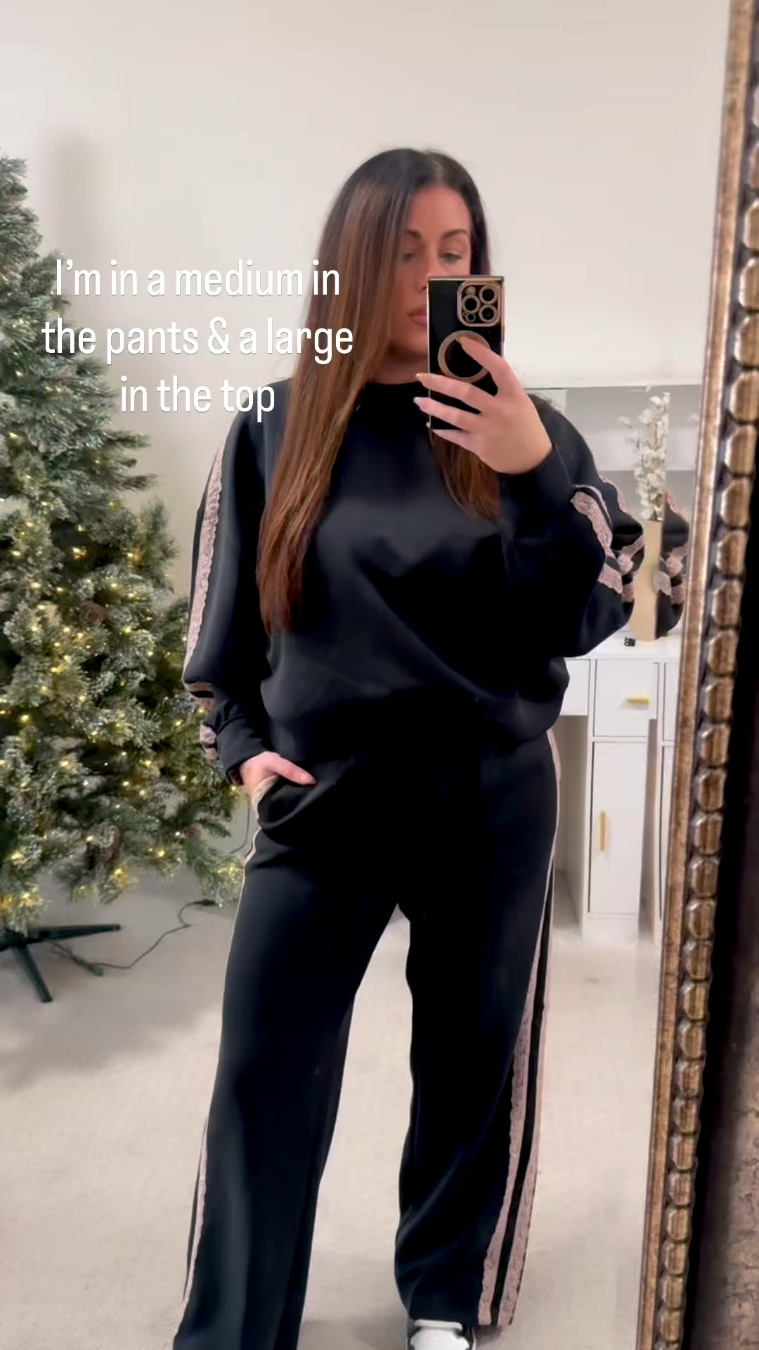 The comfiest set that is perfect for travel & all the holiday plans 👌🏽🦃 

#LTKMidsize #LTKHoliday #LTKFindsUnder100