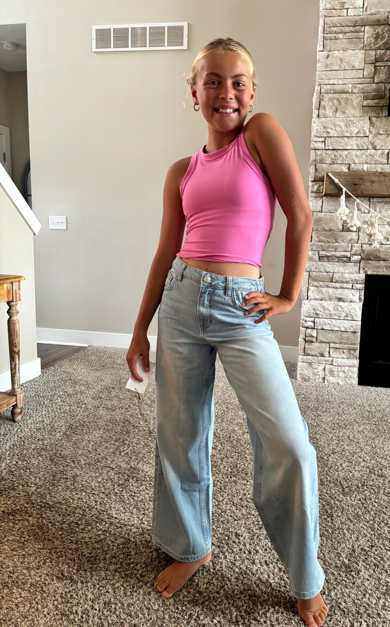 Nike top, Zara wide leg jeans back to schooll