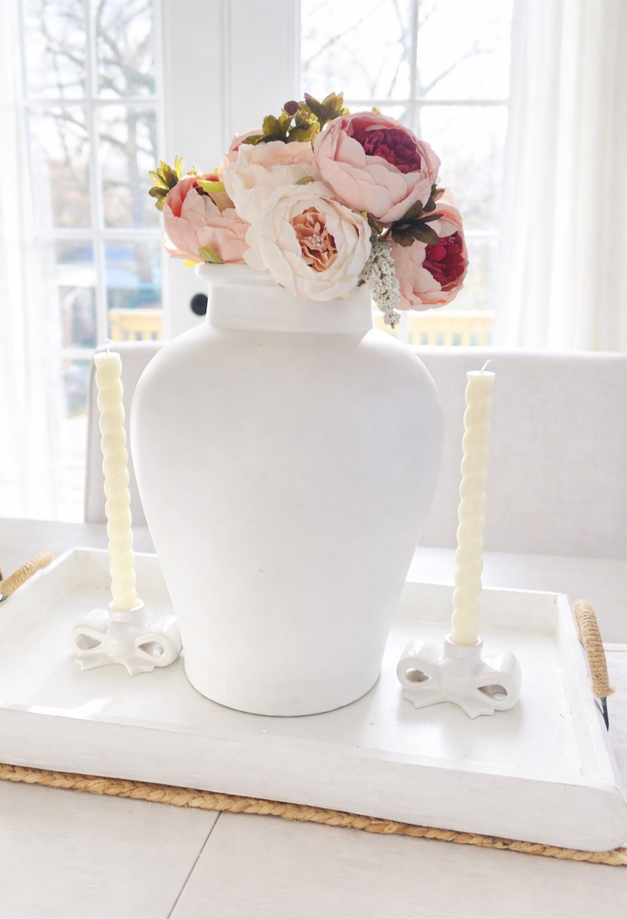 Valentines dining table deco from @Walmart 💕⚡️#walmart #ltk #valentinesdecor #homedecor 

#LTKSeasonal #LTKHome #LTKFindsUnder50