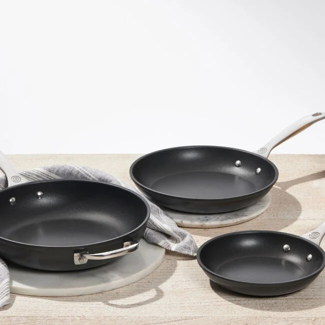 Toughened Non-stick PRO 3-Piece Fry Pan Set | Le Creuset