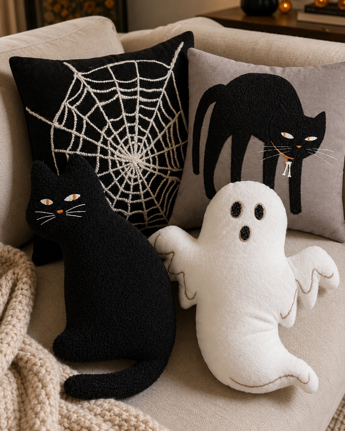 How cute are these Halloween pillows! And there $10 
#targetnewarrivals