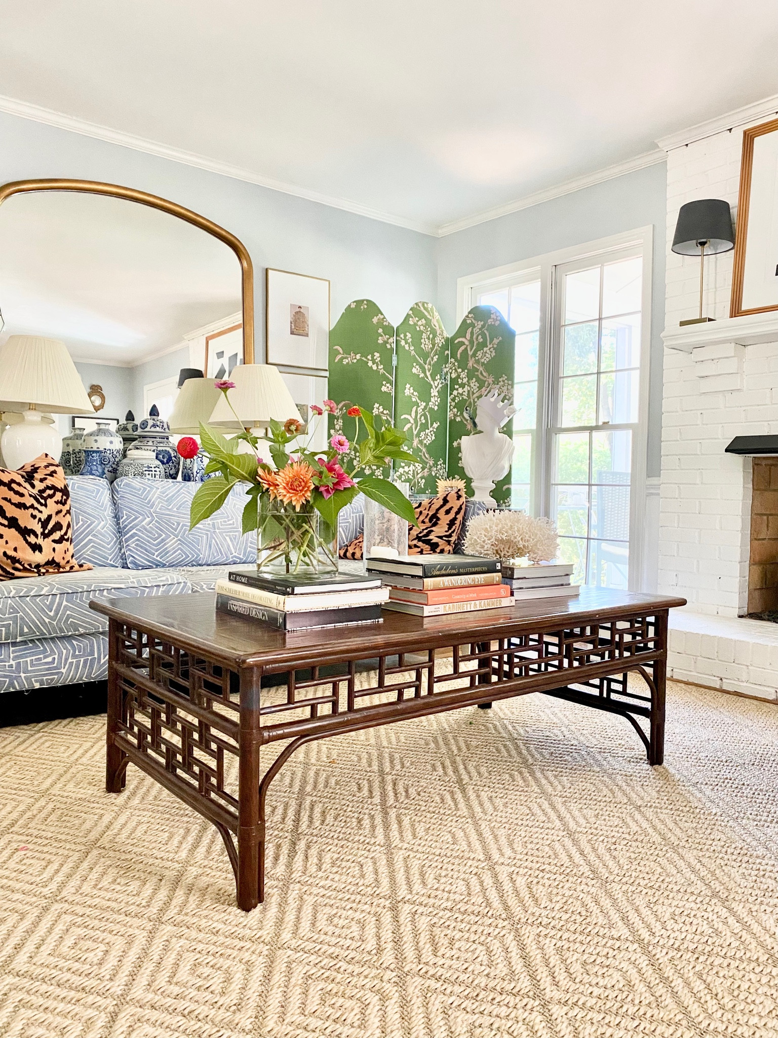 Diamond pattern sisal rug

#livingroom 

#LTKhome