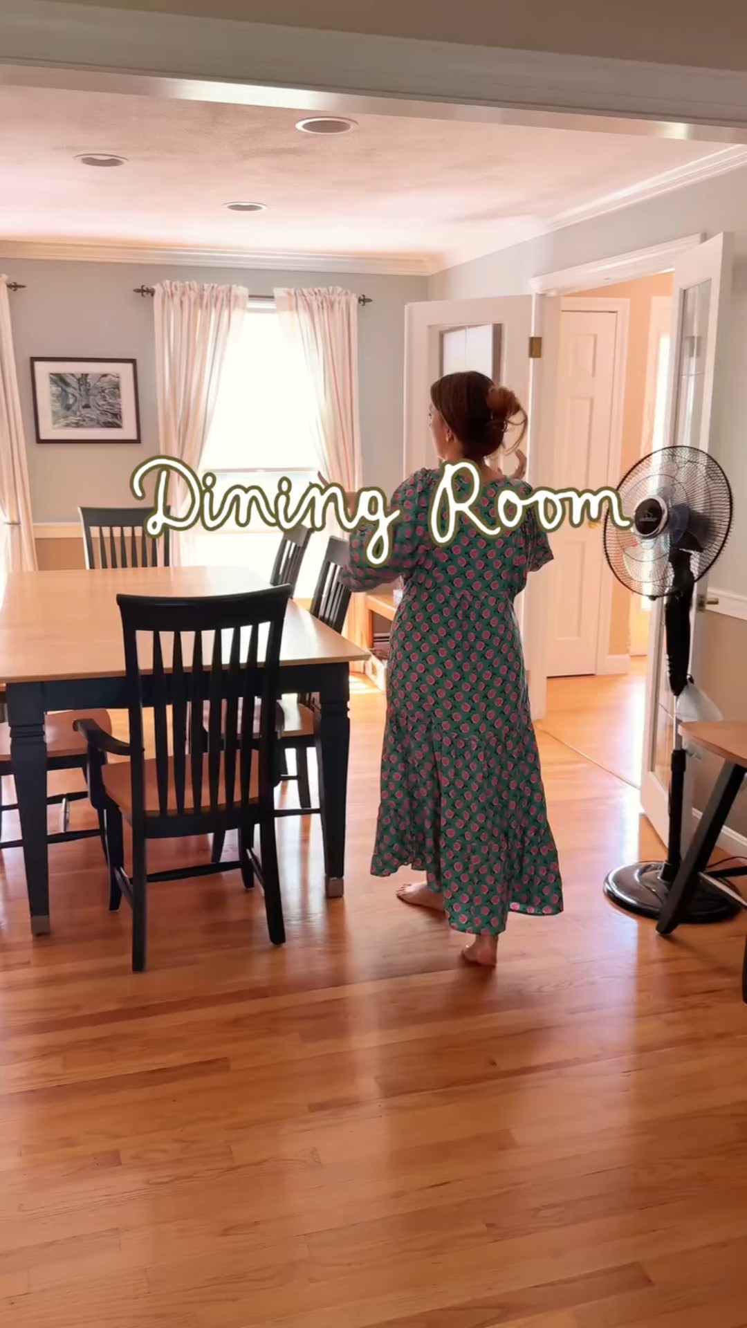 My in laws dining room is about to be BOLD yet TIMELESS! I can’t wait to show you guys the full reveal!

#peelandstickwallpaper #diningroom #diningroommakeover #homedecor #beforeandafter