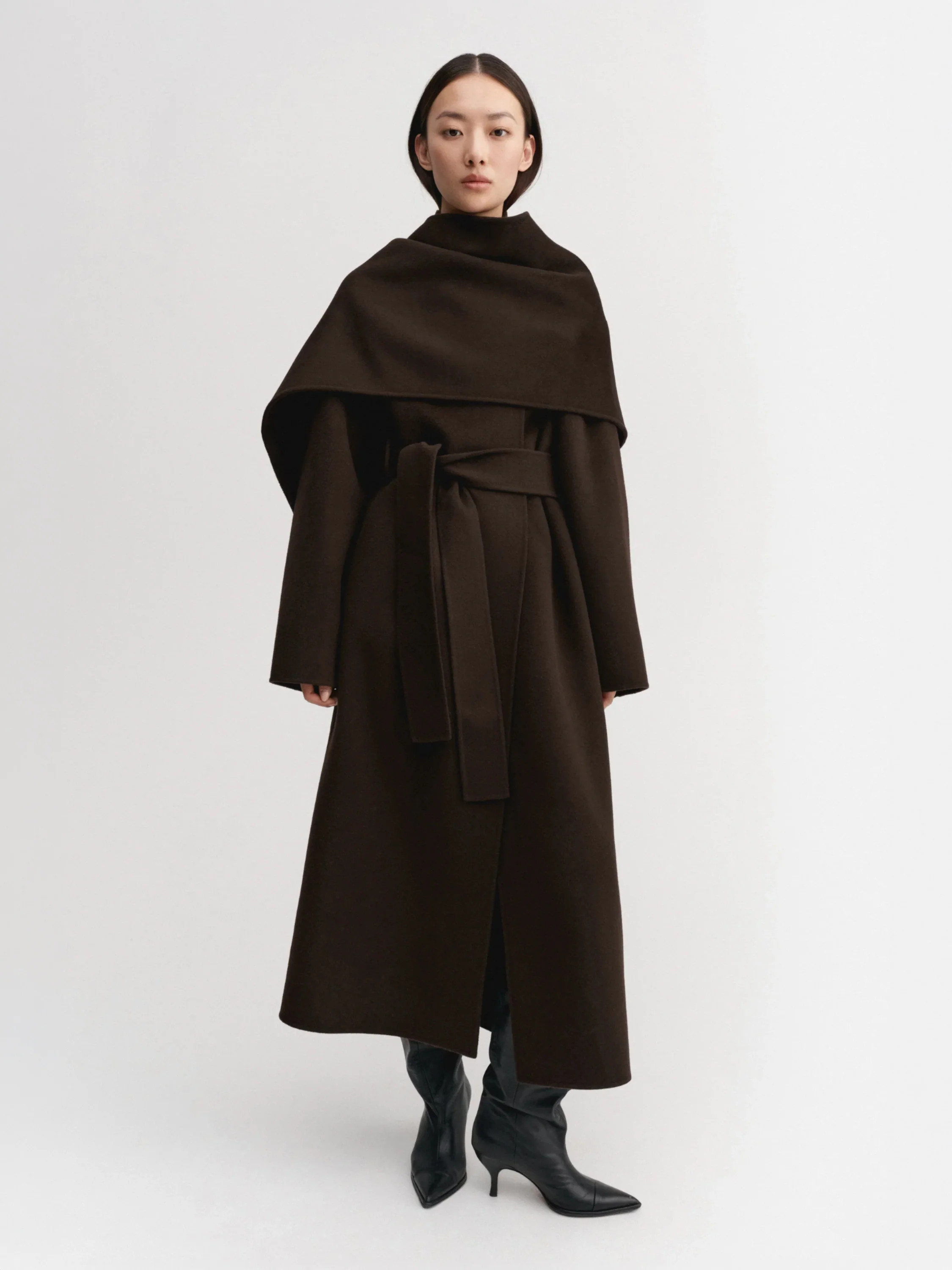 Mara Doublé Coat, chocolate | Almada Label