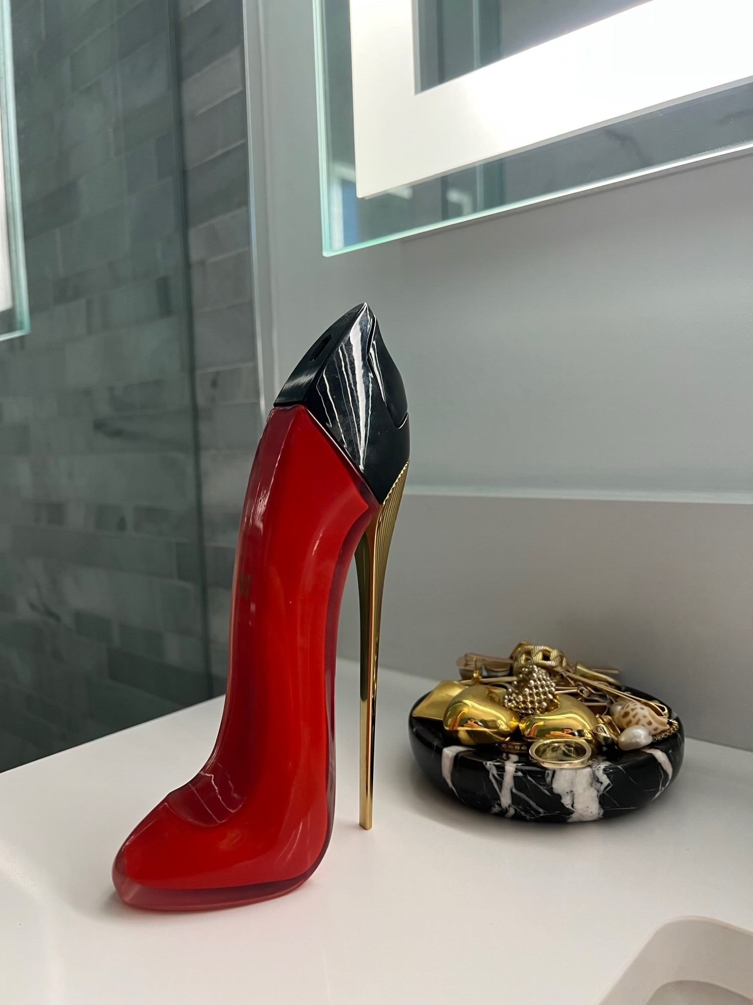 The most chic perfume by Carolina Herrera 👠

#LTKstyletip #LTKSeasonal #LTKbeauty