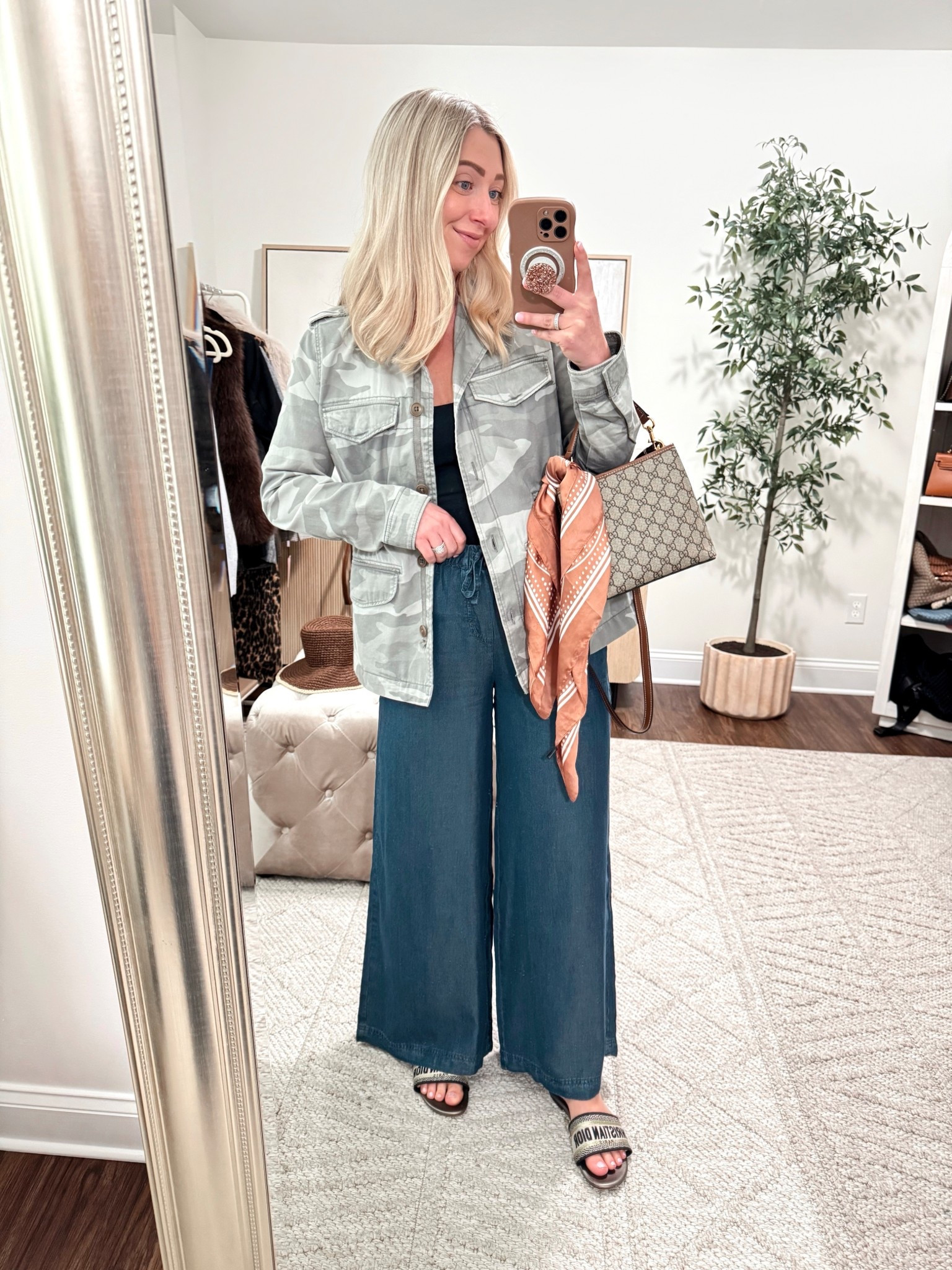 Camo jacket size medium (could also wear size small) —on sale! Size medium pants

Causal outfits, camo jacket, Abercrombie, palazzo pants

#LTKdayinmylife #LTKmomlife #LTKootd