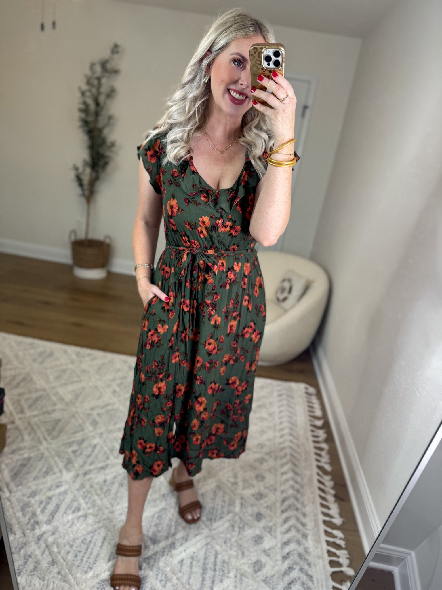 Daily try on, Walmart outfit, Walmart fashion, Walmart try on, floral dress, time and tru, midi dress 

Medium 

#LTKSeasonal #LTKStyleTip #LTKFindsUnder50