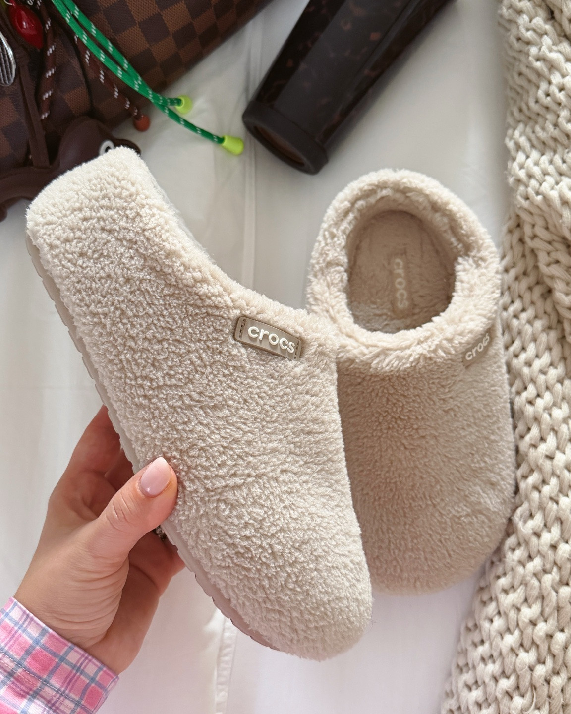 CROCS CAFÉ SLIPPERS