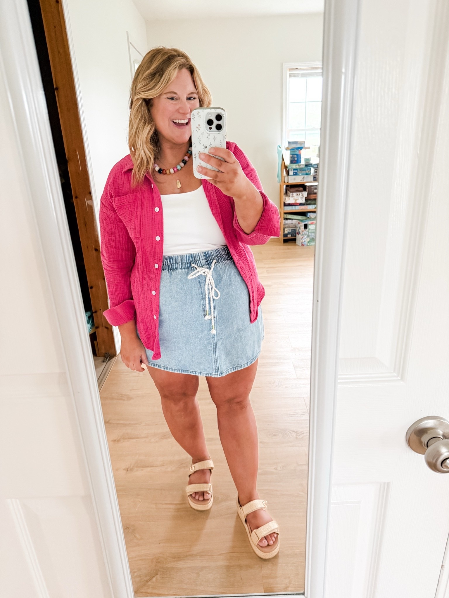 Wearing an XL in my tank and an XXL in my denim shirt.   My gauze button down is older so linked some similar options.

#LTKootd #LTKBump #LTKMidsize