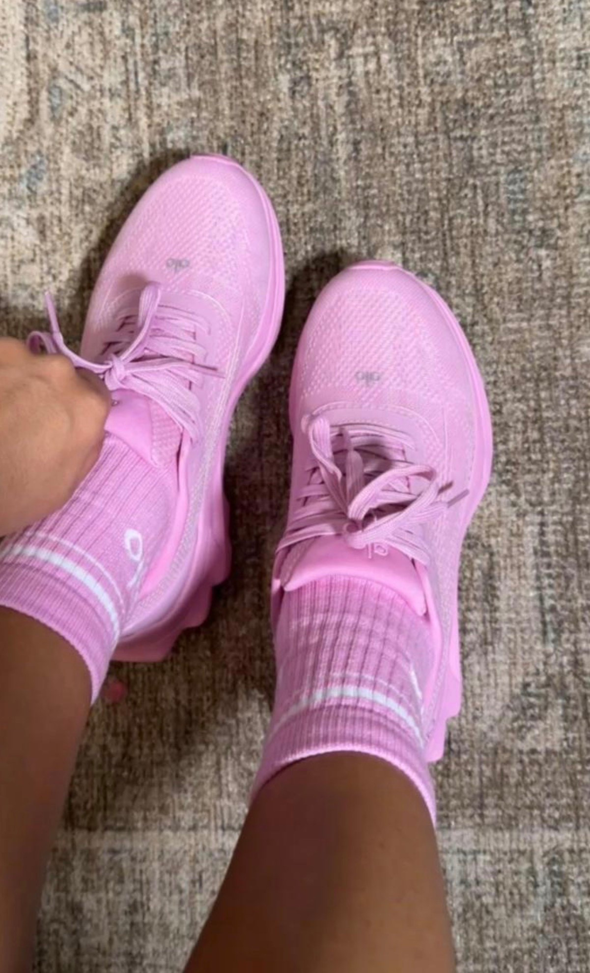 These pink sneakers are the cutest way to brighten up your everyday workouts. Comfy, supportive, and the perfect pop of color for the gym or running errands. 💗

#PinkSneakers #WorkoutStyle #GymEssentials #AthleisureStyle #FitnessFashion #ComfyStyle #EverydaySneakers #PinkAesthetic #ActiveLifestyle #CasualStyle

#LTKdayinmylife #LTKSeasonal #LTKfitnessgoals