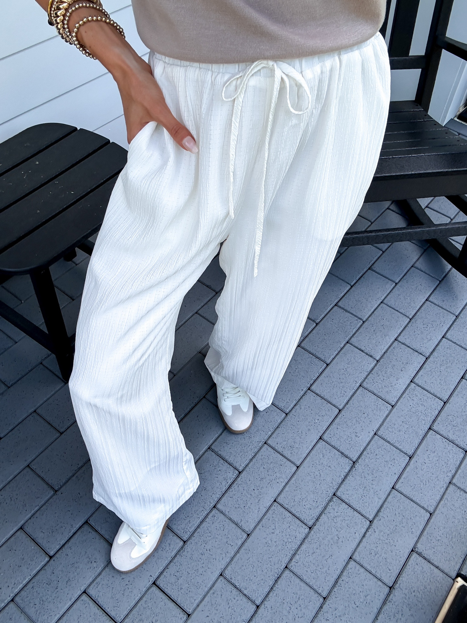Wearing a size small - pants are double lined and not see through. Comes in multiple colors! Fits true to sizes

#LTKTravel #LTKdayinmylife #LTKgrwm