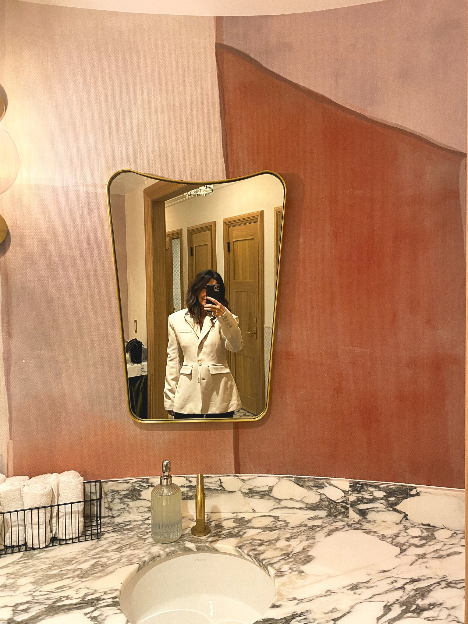 Bold blazer 

#LTKWorkwear #LTKStyleTip #LTKOver40