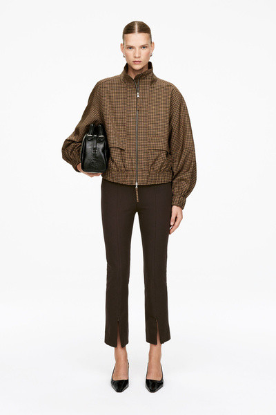 Hose mit schmaler Passform – Braun – Damen – ARKET DE | Arket EU