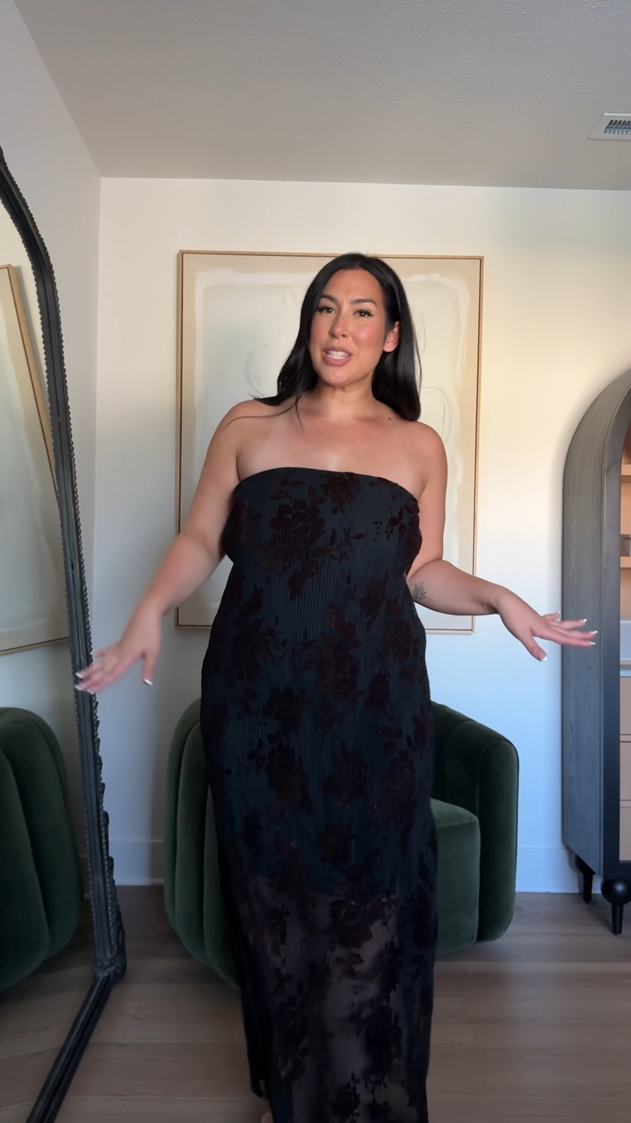 Loving the velvet and the brown and black details, it’s also really comfy! Mid size, fall, dress, wedding guest

#LTKootd #LTKMidsize