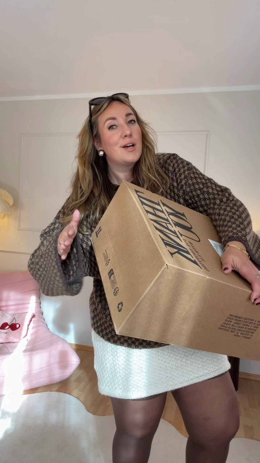 Ich finde da sind soooo tolle Teile dabei. Ich liebe ja alles was glitzert und bei dem Haul kommen bestimmt auch alle auf ihre Kosten. Was sagt ihr? 

#LTKdeutschland #LTKplussize #LTKkleider