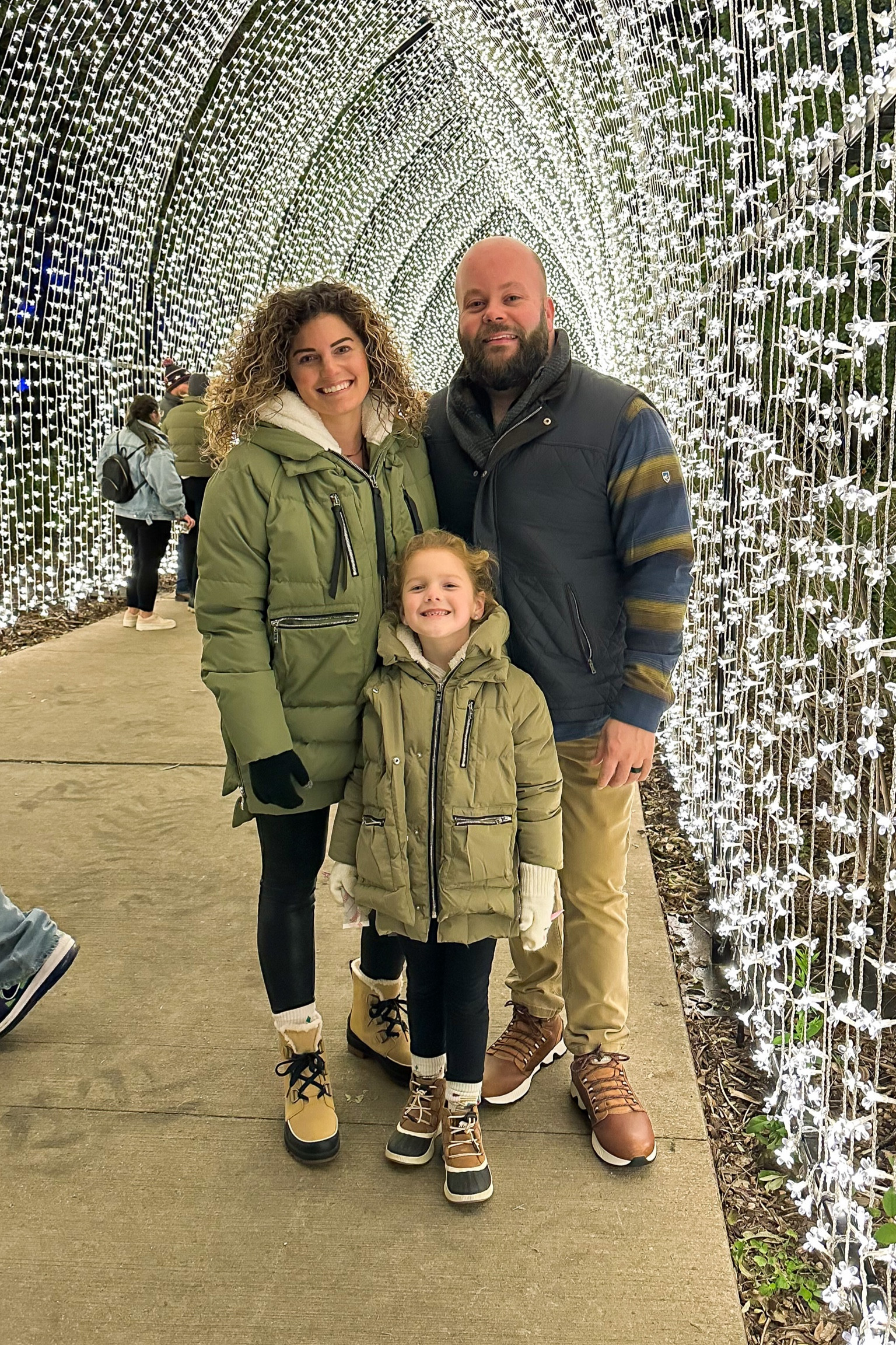 Amazon Winter Favs 

Amazon coat
Ski coat
Snow boots
Puffy jacket
Kids jacket
Ski boots
Leggings


#LTKfamily #LTKSeasonal #LTKstyletip