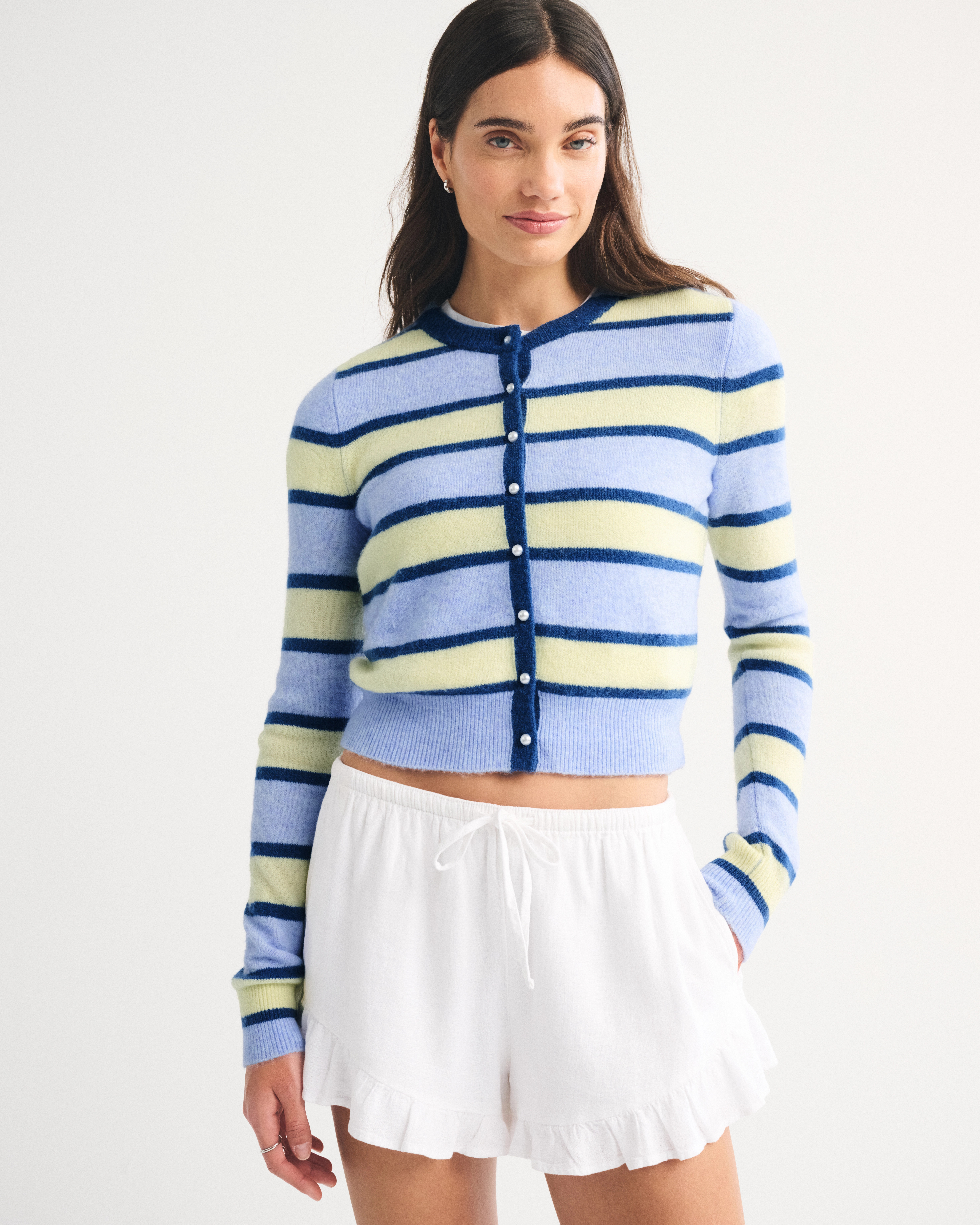 Merino Wool-Blend Shrunken Crew Cardigan | Abercrombie & Fitch (US)