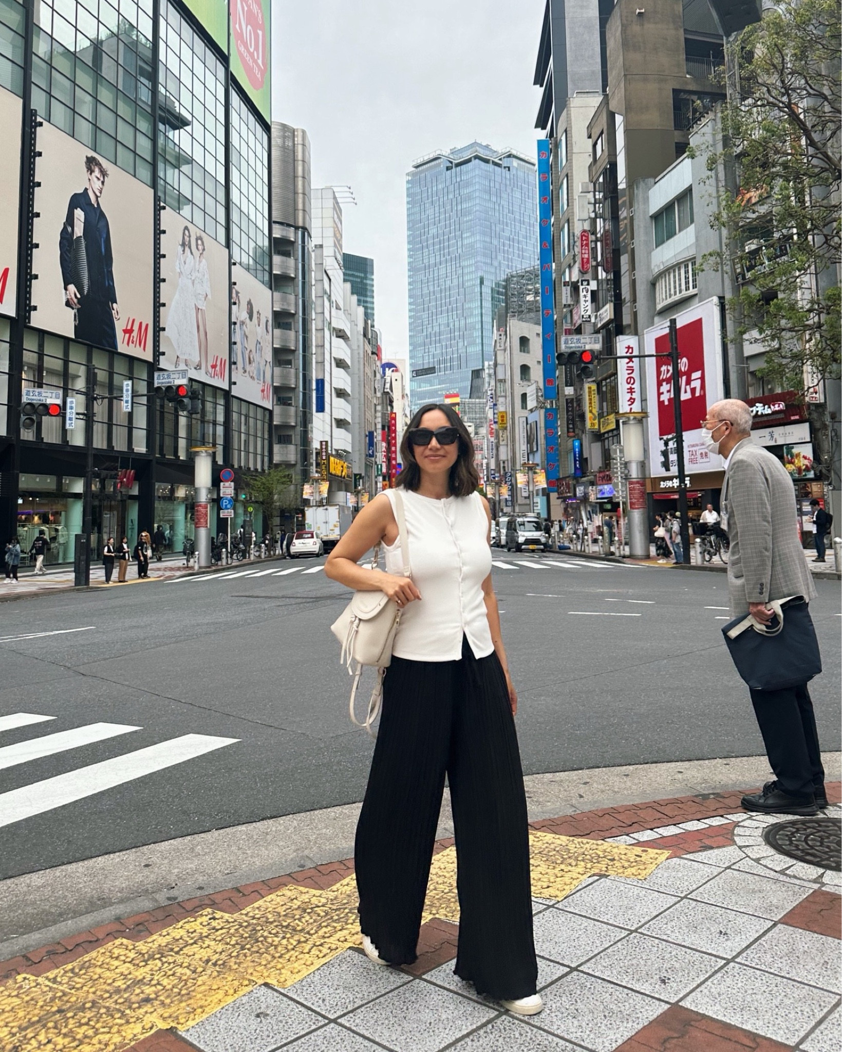 Spring summer outfit / what I wore in Japan [bump-friendly]

Abercrombie vest top small - exact sold out, linked to similar style 
Nordstrom pull on pants xs - linked to similar styles 


#LTKBump #LTKTravel #LTKSeasonal