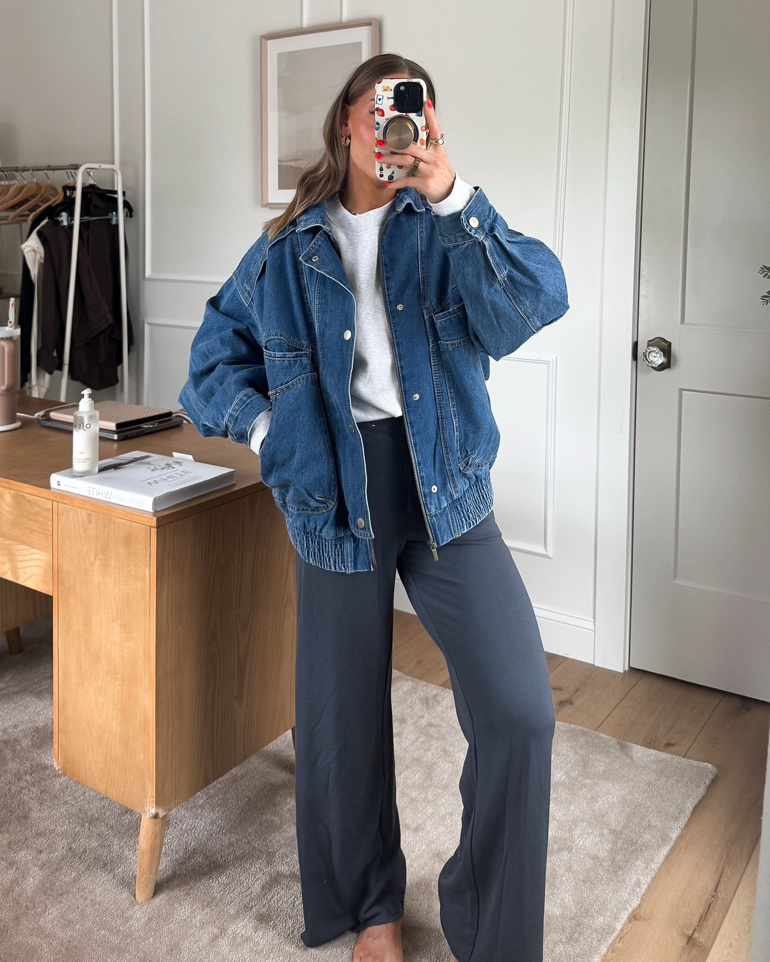 Getting ready to share a huge Target Try On Haul over on my YouTube Channel!! 🎯  Wanted to share some of the looks here first (before they sell out)!

Target Haul
Target Fall
Fall Fashion
Fall 2025
Fall Looks 

 

#LTKSeasonal #LTKFindsUnder100 #LTKStyleTip