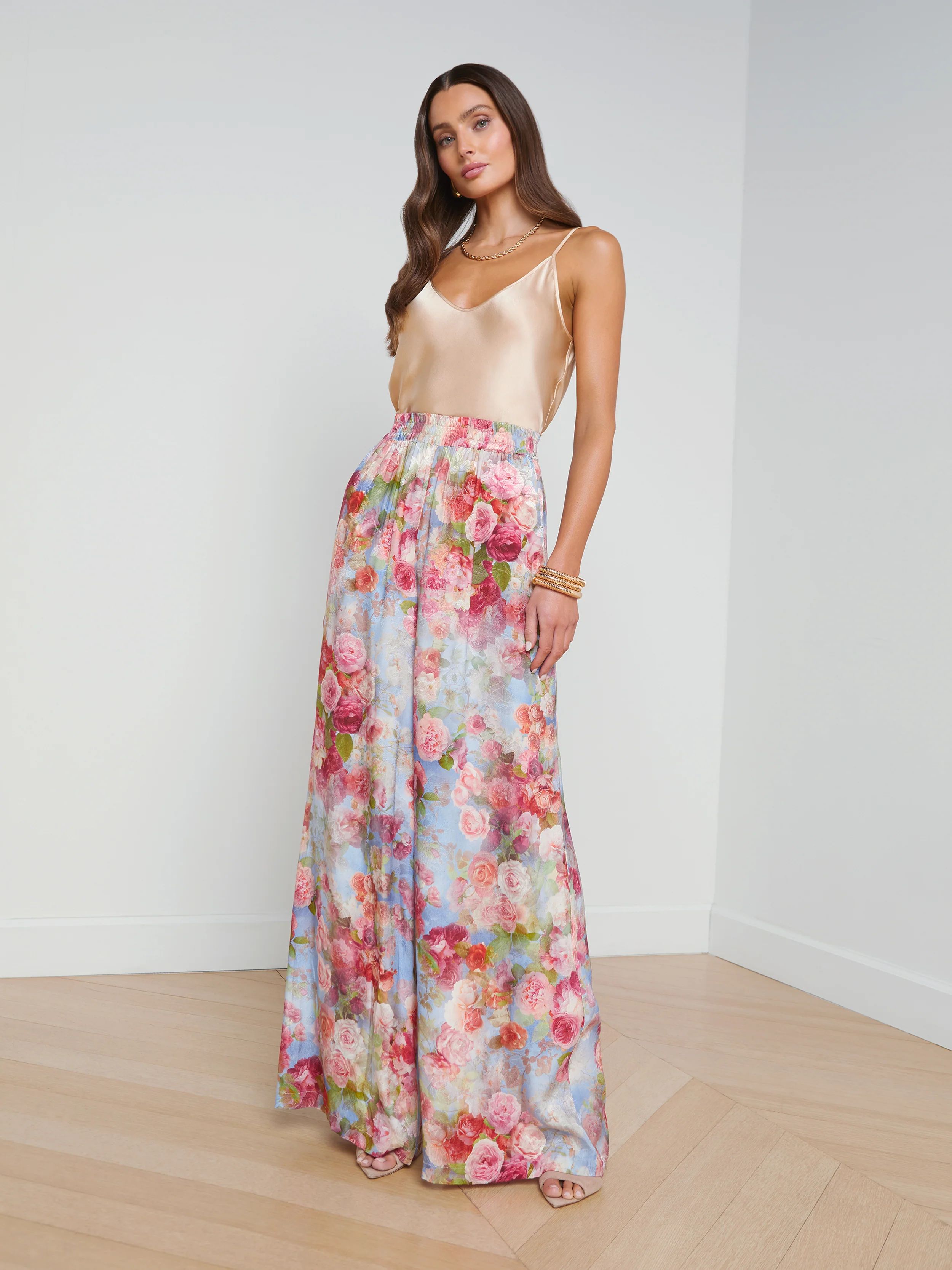 L'AGENCE - Lilllian Wide-Leg Pant in Multi Soft Cloud Floral | L'Agence