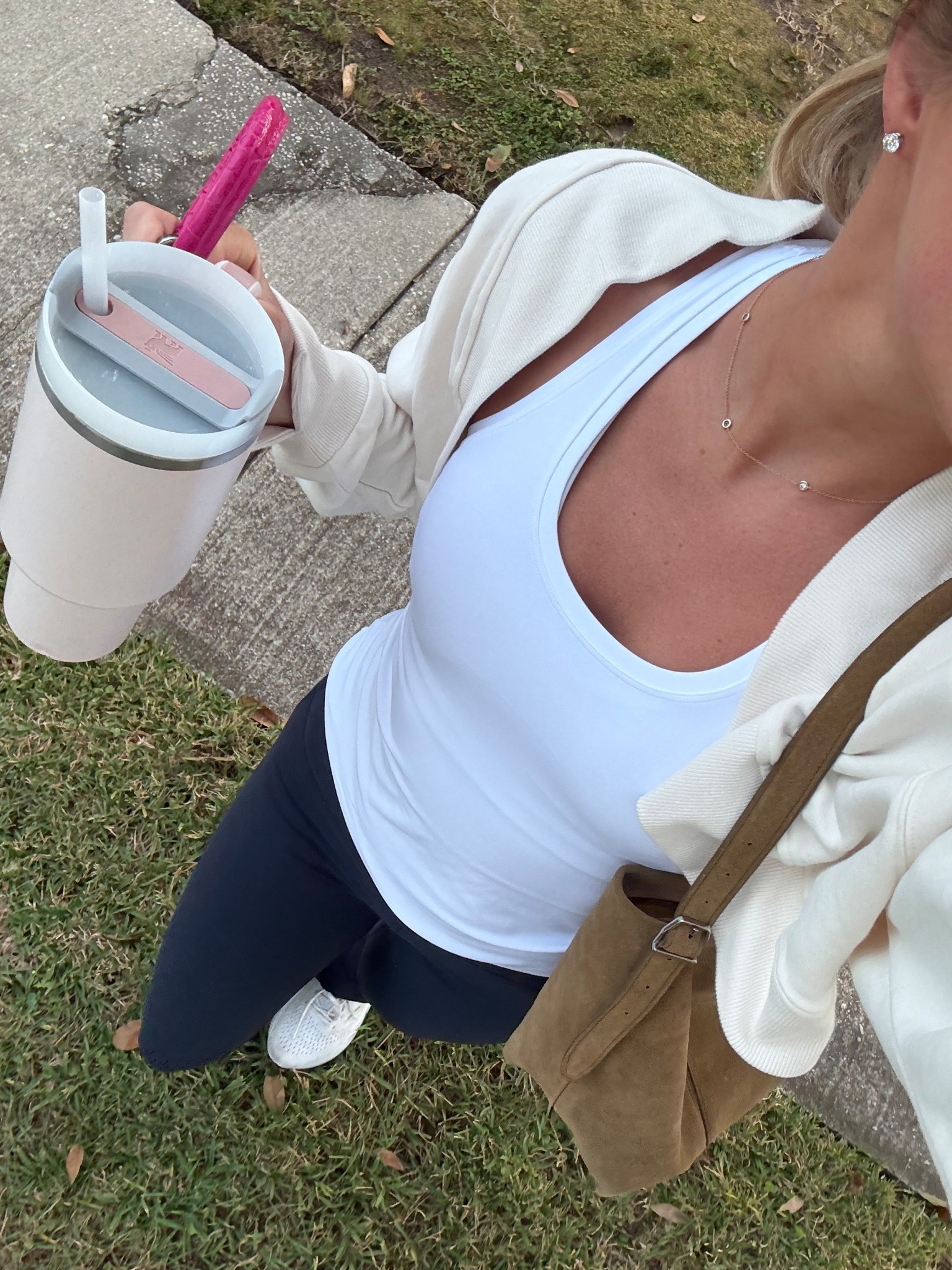 OOTD! Wearing a small in everything!

#LTKHoliday #LTKSeasonal #LTKActive