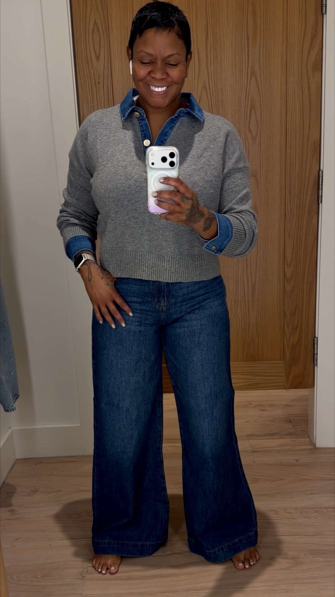 LOFT is having one of those don’t-sleep sales, and since I’ve lost weight, I needed a few updated staples. I was honestly surprised by how well everything fit.

These jeans are high-waisted with just enough stretch to be comfortable but still hold you in no sagging, no pulling. They sit really nicely through the waist and hips, which is always my main concern.

The top is what really shocked me. It’s an actual size small, and as someone who’s top-heavy, I don’t usually expect that. The fit is flattering, not tight, and it lays really well without feeling restrictive.

pants 6 
Tops small 

#LTKootd #LTKFindsUnder50 #LTKSaleAlert