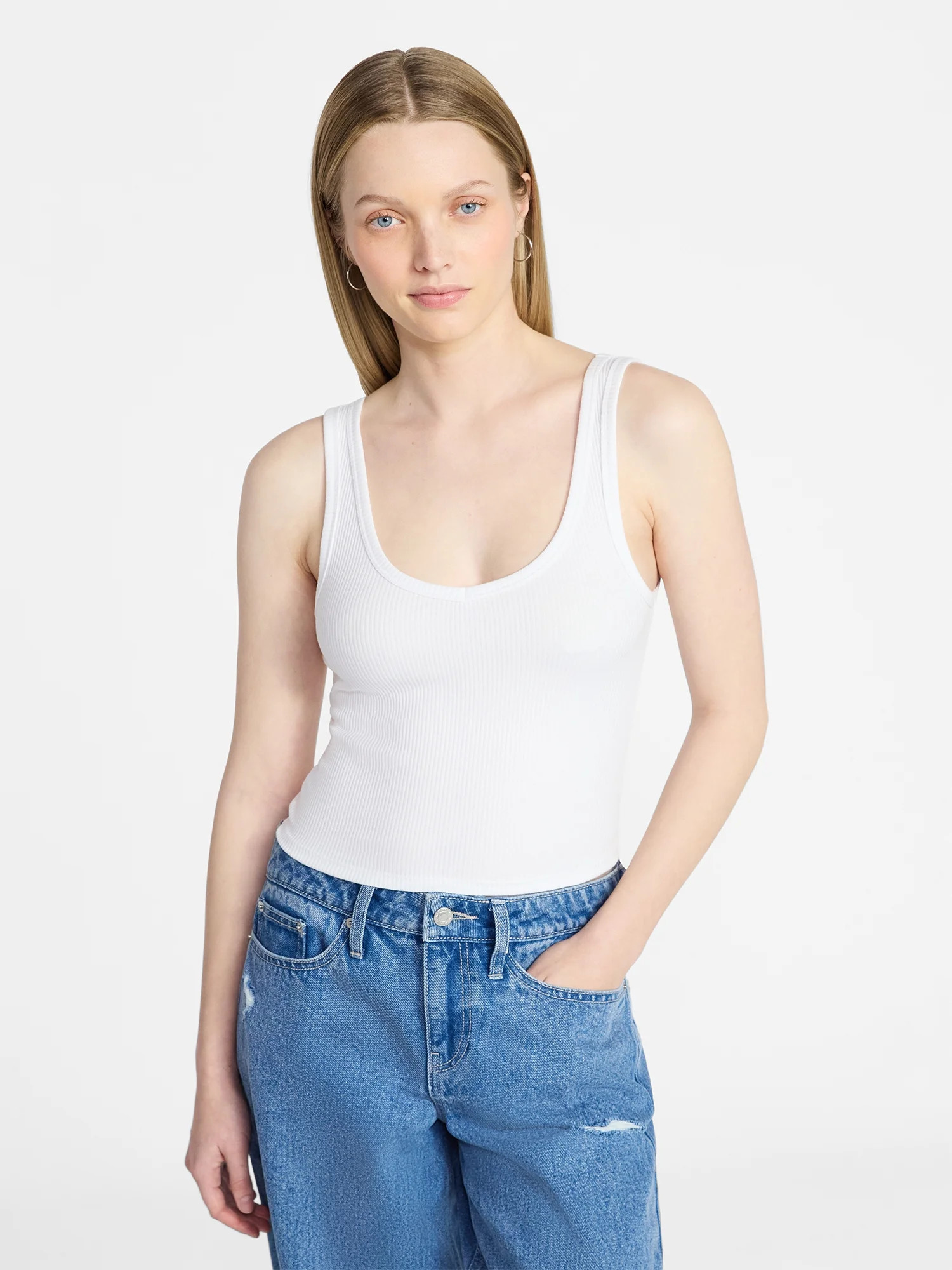 No Boundaries Cropped V-Neck Tank Top, Women’s XXS-XXL | Walmart (US)