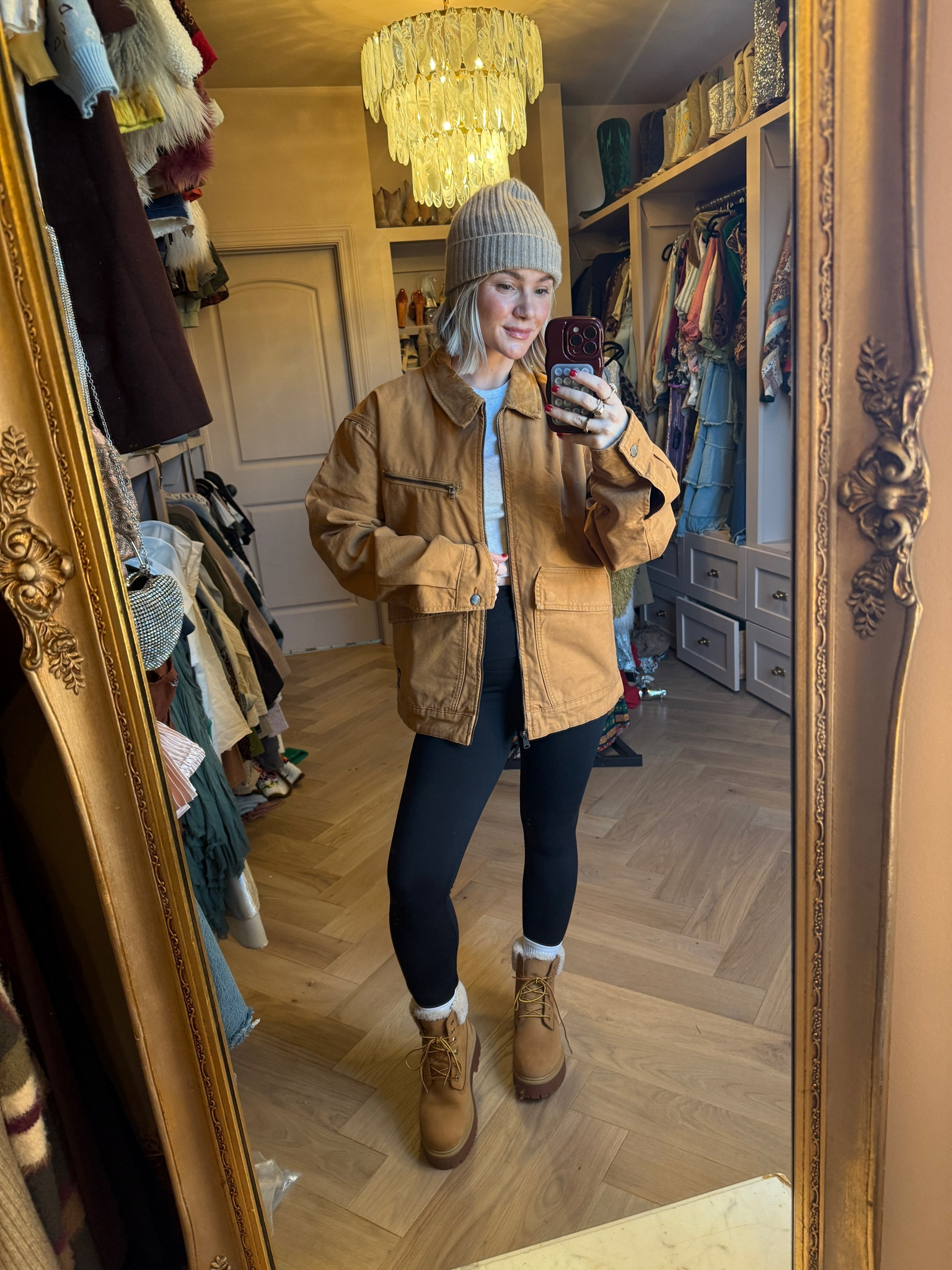 The perfect winter OOTD @timberland #Ad, #Timberland, #TimberlandBoots, #HolidayGifts, #WinterStyle, #OutdoorStyle


#LTKHoliday #LTKShoeCrush