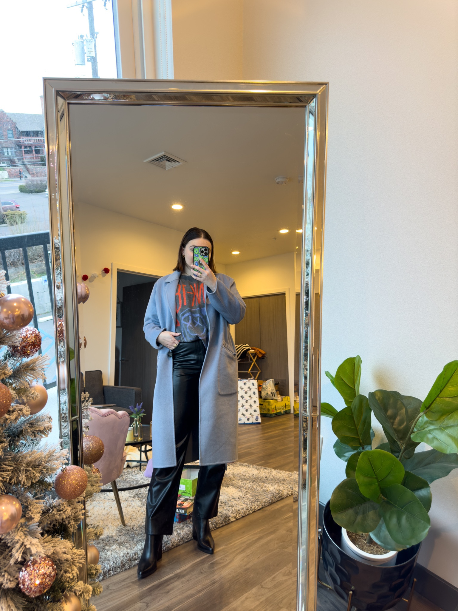 Edgy business casual outfit idea! Featuring leather pants and the cutest pointed toe boots!

I’m wearing a size 10/12 coat, size L/XL tee, size 31 pants and size 9.5 boots  

#LTKmidsize #LTKfindsunder100 #LTKworkwear