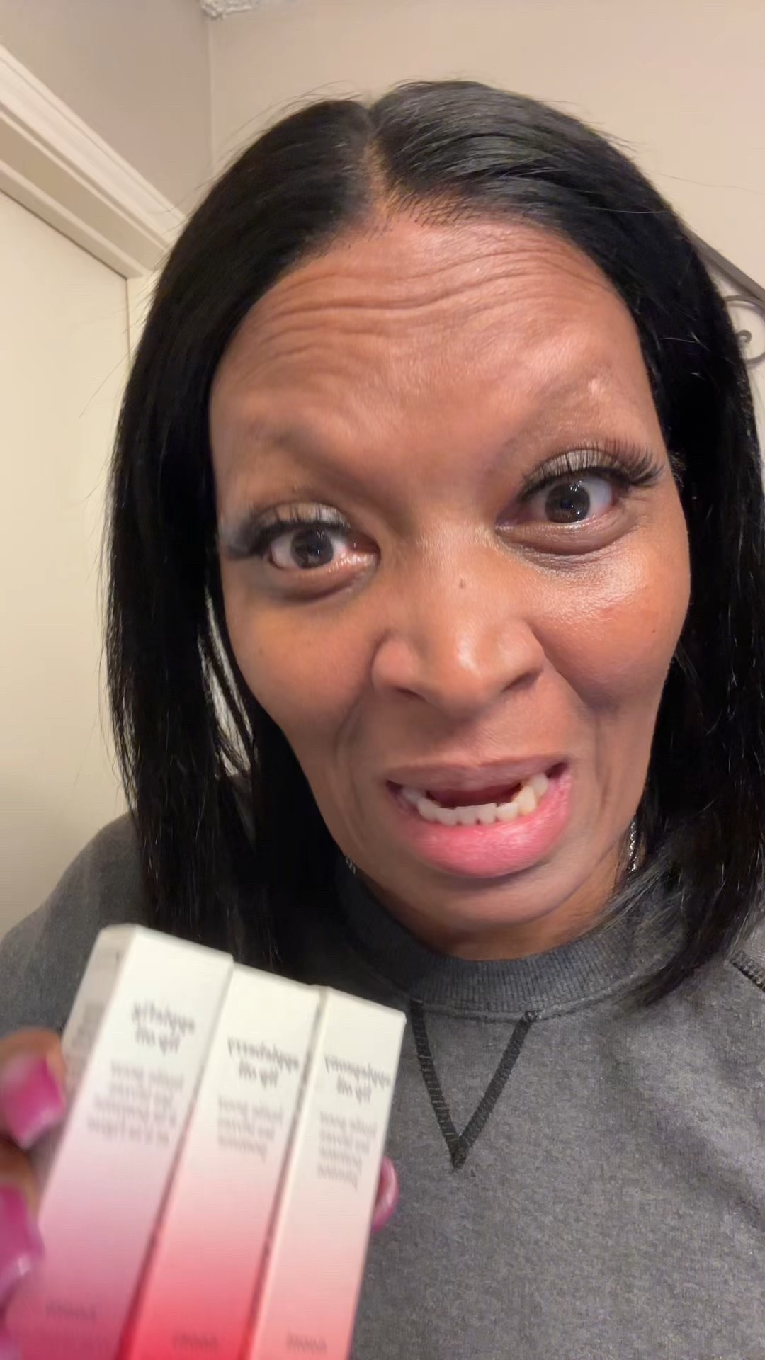 Nooni lip oil worth all the hype #lipoil 

#LTKHoliday #LTKselfcare #LTKBeauty