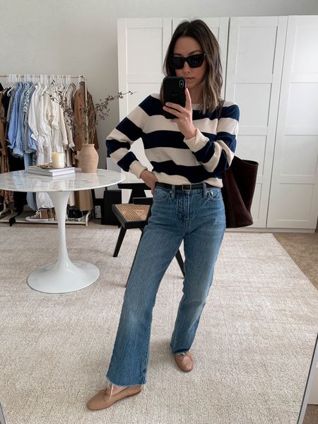 New j.crew striped sweater. This runs cropped, so sized up to a medium. Super soft and not itchy. 

Sweater - j.crew medium
Jeans - J.crew 24 petite
Flats - Mansur Gavriel 35
Sunglasses - YSL