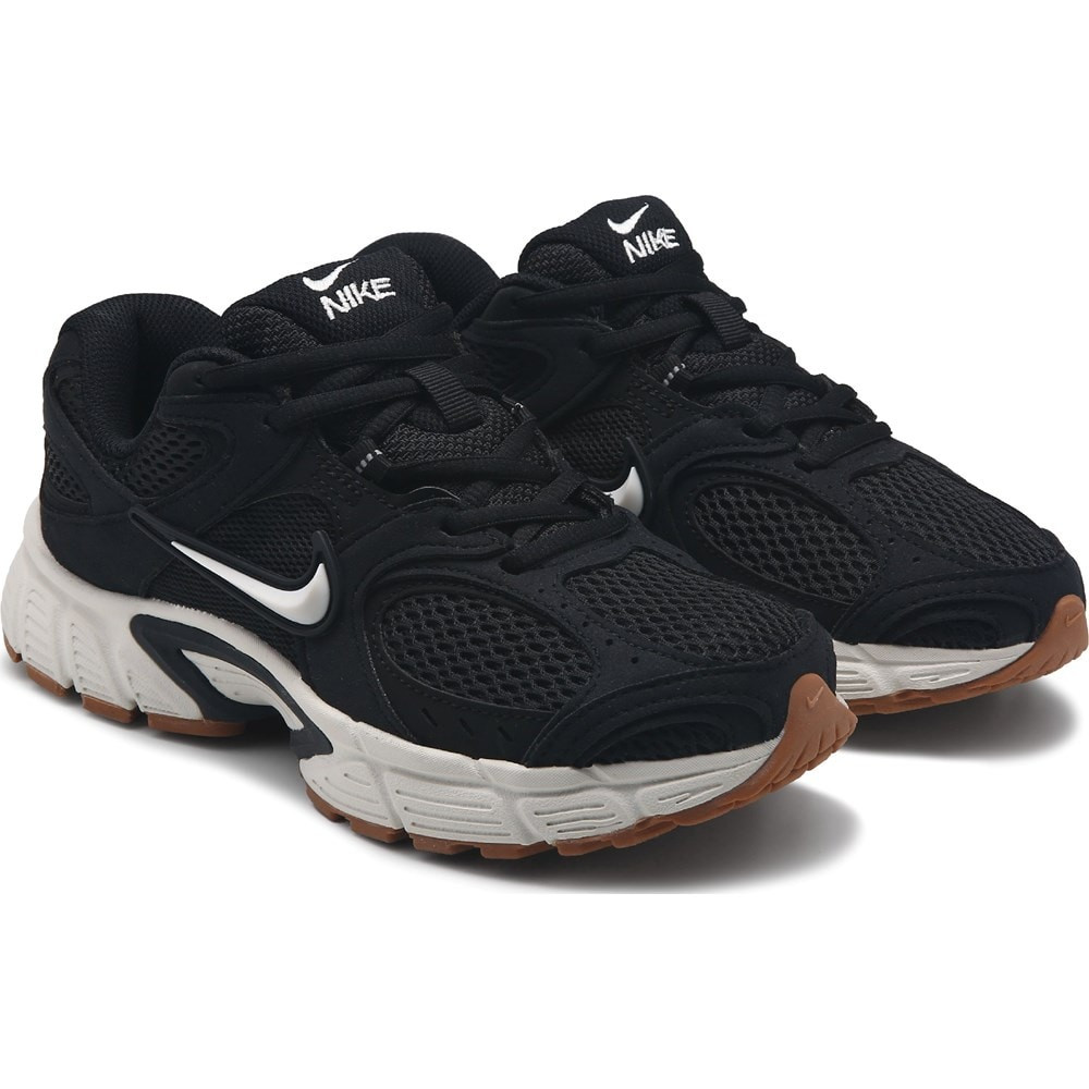 Women's V5 RNR Sneaker | Famous Footwear