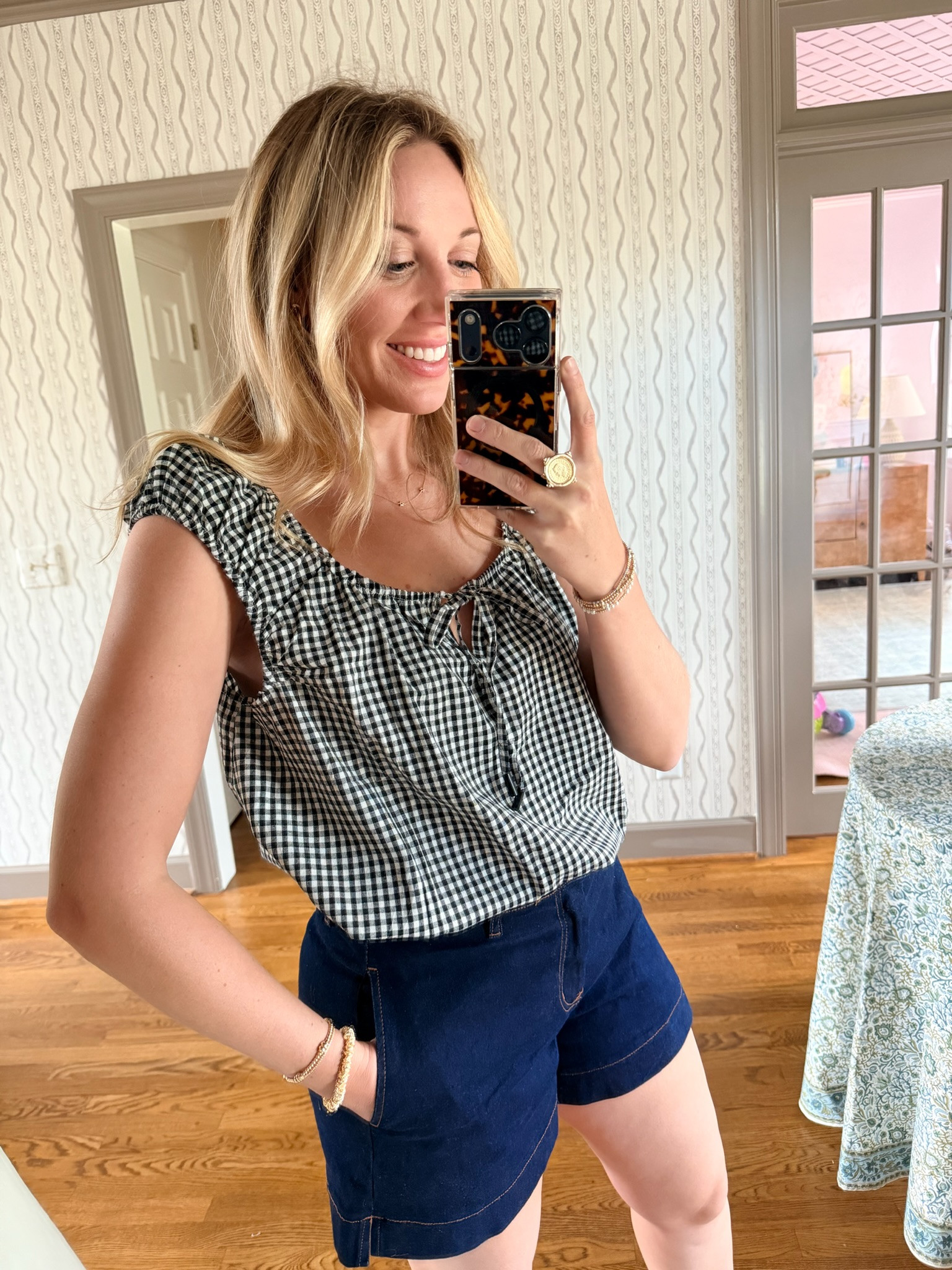 This top is the perfect closet staple! Wearing a Medium in this top! #amazonfashion #thesouthernsource 

 #LTKdayinmylife #LTKgrwm #LTKootd