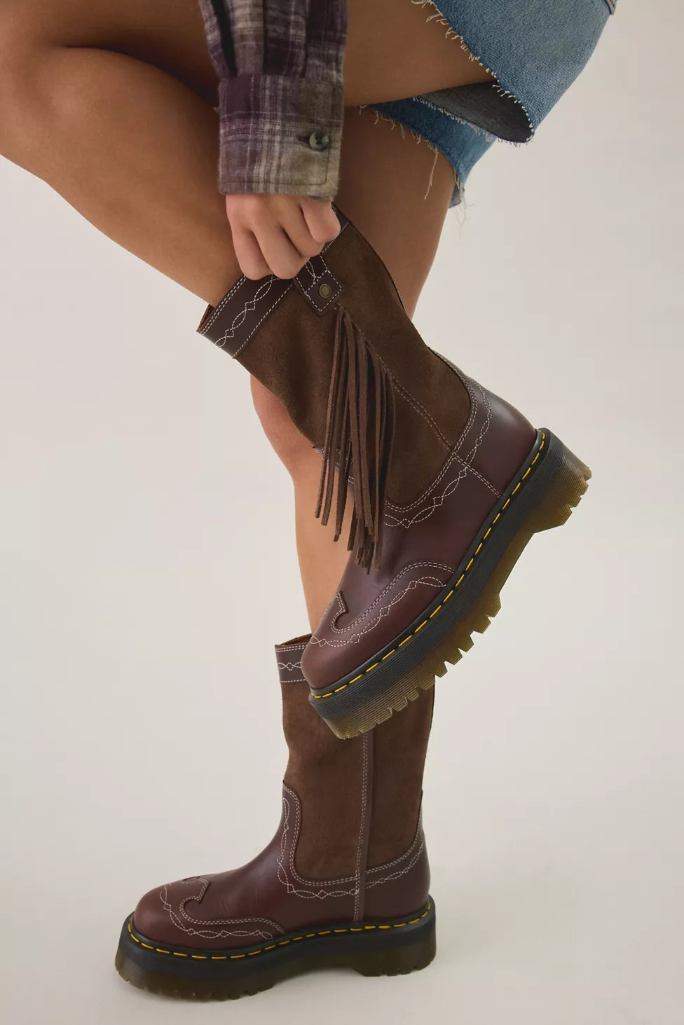 Dr. Martens Women's Desert Rodeo Quad Mid Boots | Urban Outfitters (US and RoW)
