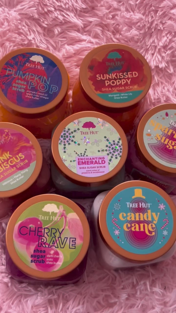 My @treehut sugar scrub collection 🩷🫶🏻✨

Tree hut has sent me quite a few scrubs but I use them less frequently than I do body wash, so I have a little bit of a collection now ☺️ I love their scrubs so much though! They always smell amazing and make my skin feel so soft 🥹 I have loved these scrubs since high school - I first discovered tree hut 7 years ago and so it's an honor to get to be on their PR list and post their products 😭🫶🏻🩷

Out of all of these, my favorite has to be sparkling sugar or pink hibiscus! Those two smell the best ✨🎀

I hope you're all having a happy Monday today! 🫶🏻
 *gifted products*
#treehut #treehutscrub #treehutscrubs #treehutsugarscrub #treehutco #treehutcollection #treehutskincare #treehutcollector #bodycare #pamperroutine #ultafinds #targetfinds #ultabeauty #targetbeauty #treehutbodyscrub